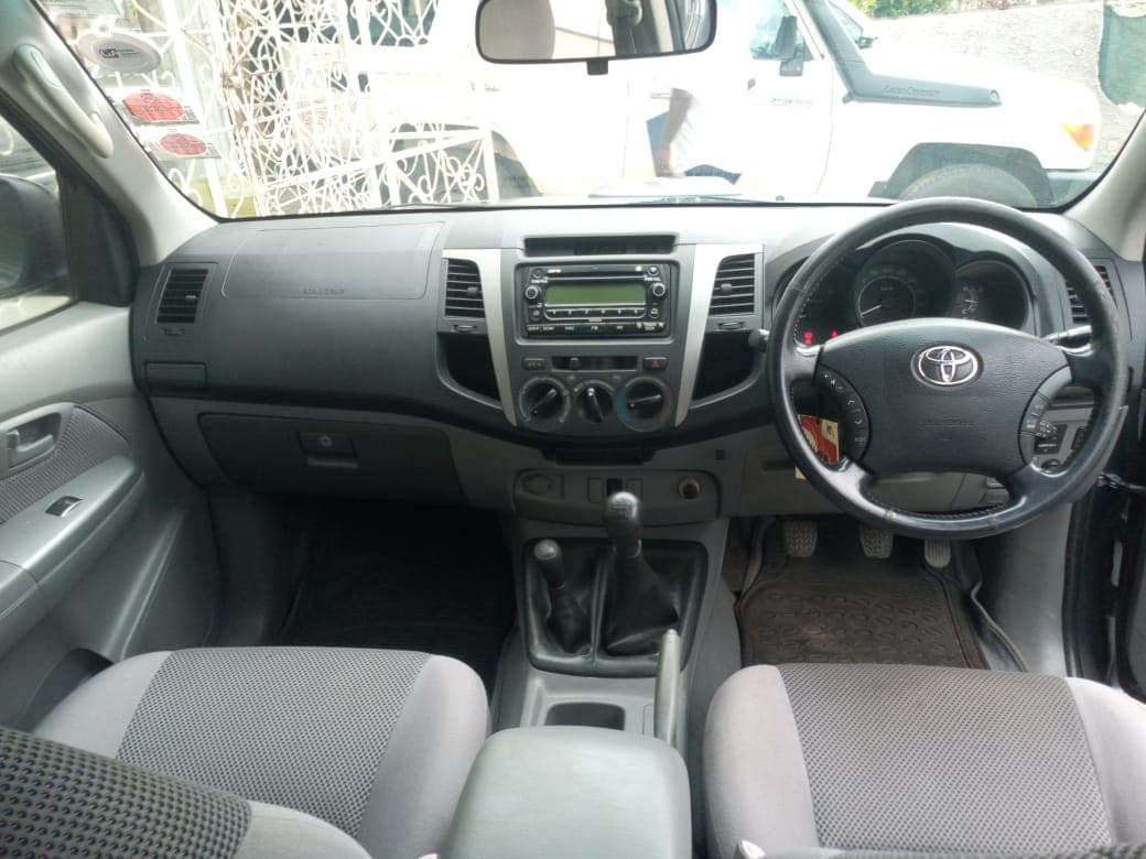 Toyota Hilux SR5 — imagem 10