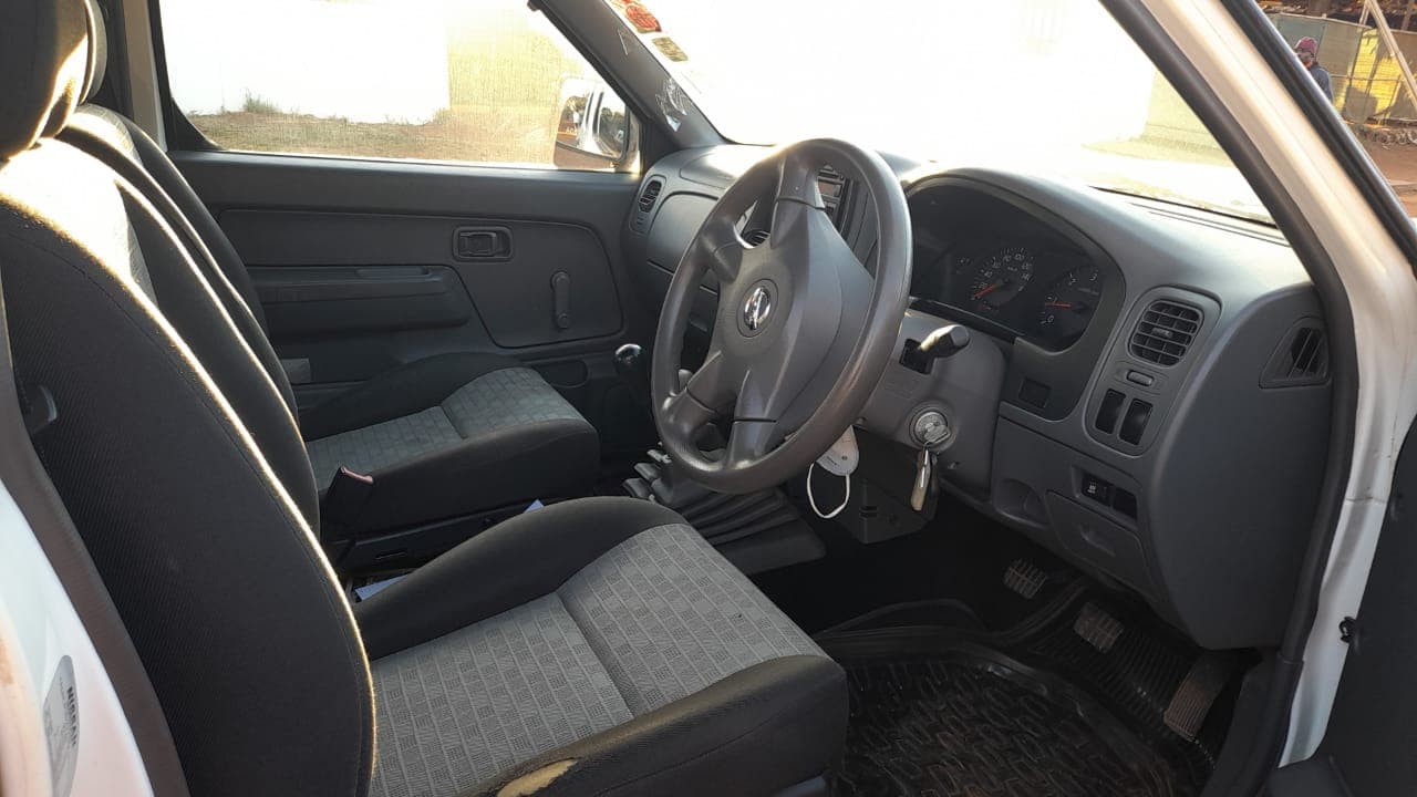 Nissan Hardbody 2.95m · Ano 2017 — imagen 7
