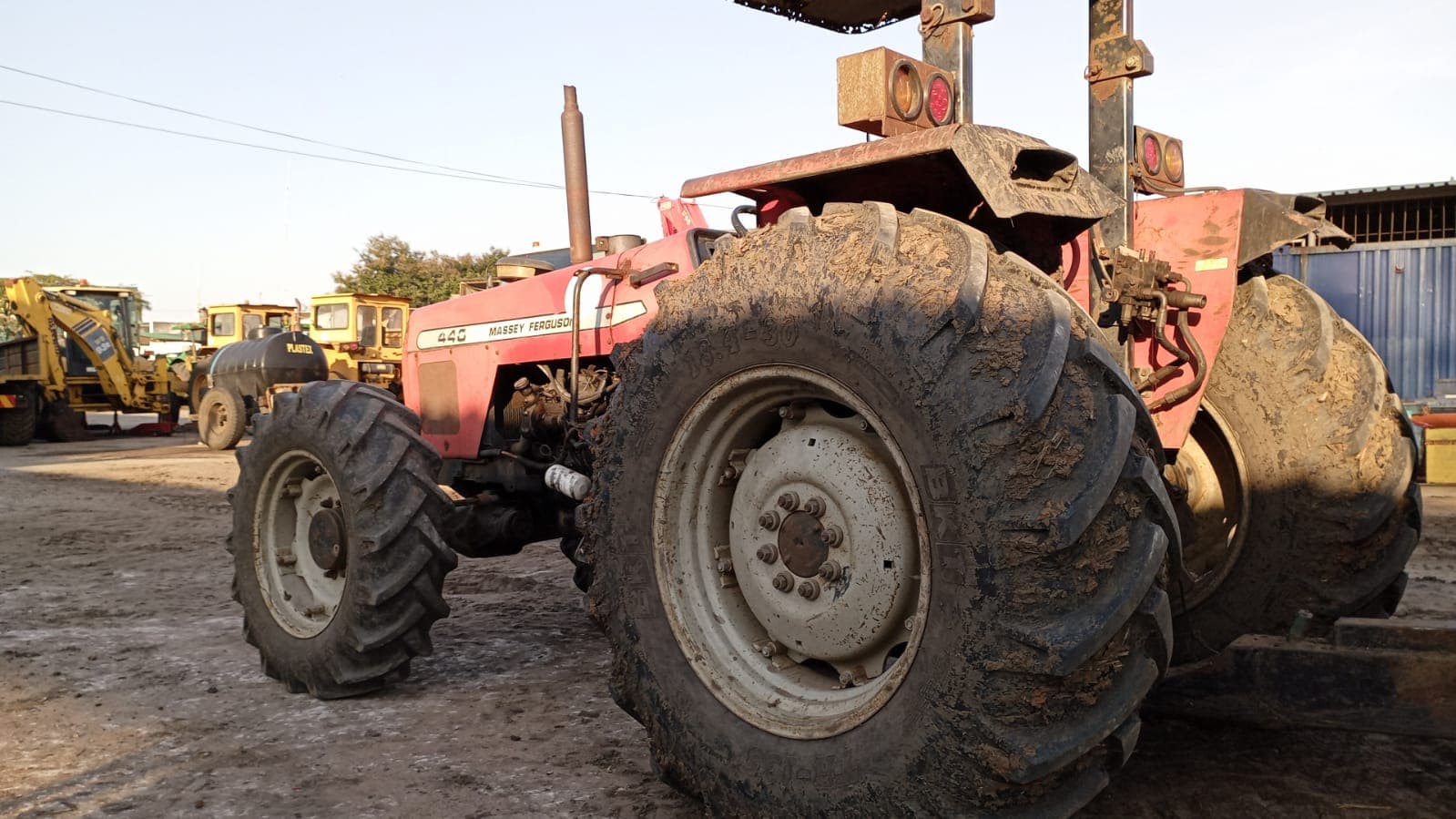 Trator Massey ferguson