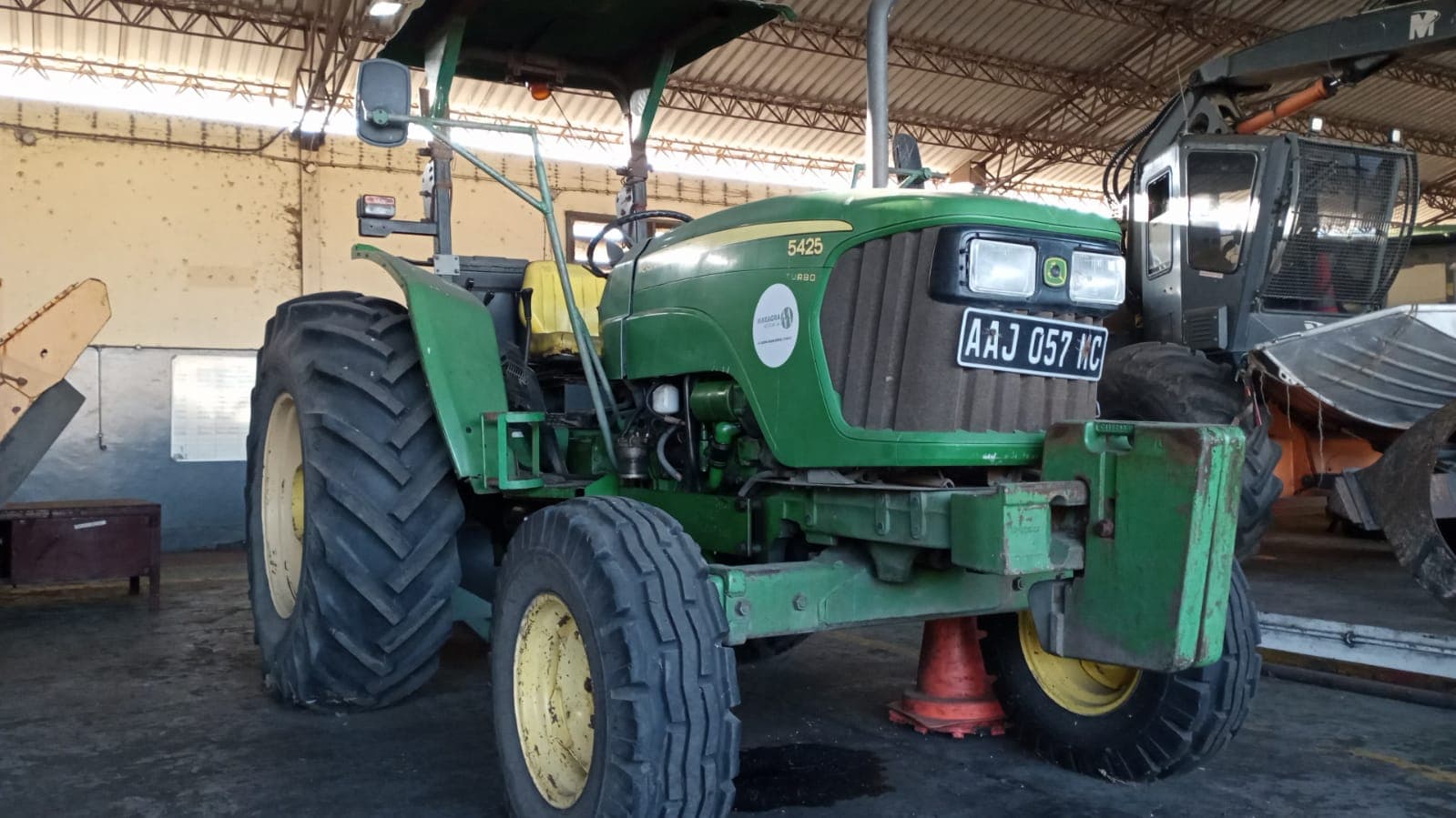 Trator John Deere