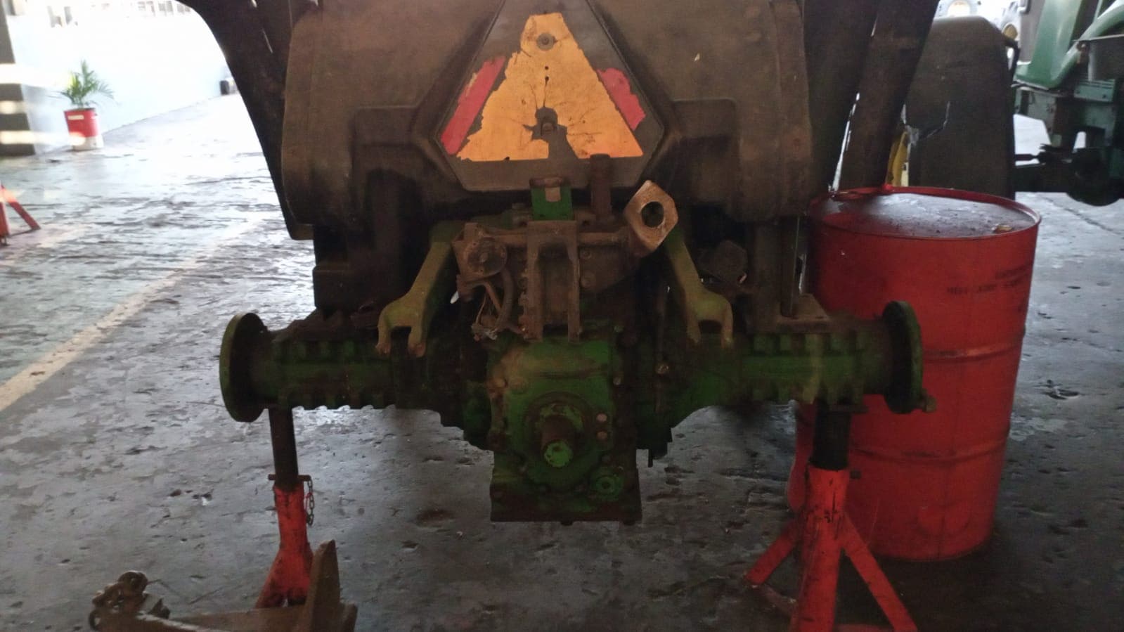 Trator  John Deerecom — image 4