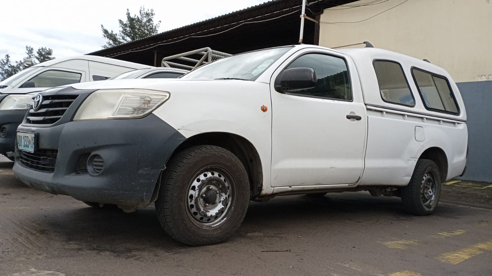 Toyota Hilux — image 4