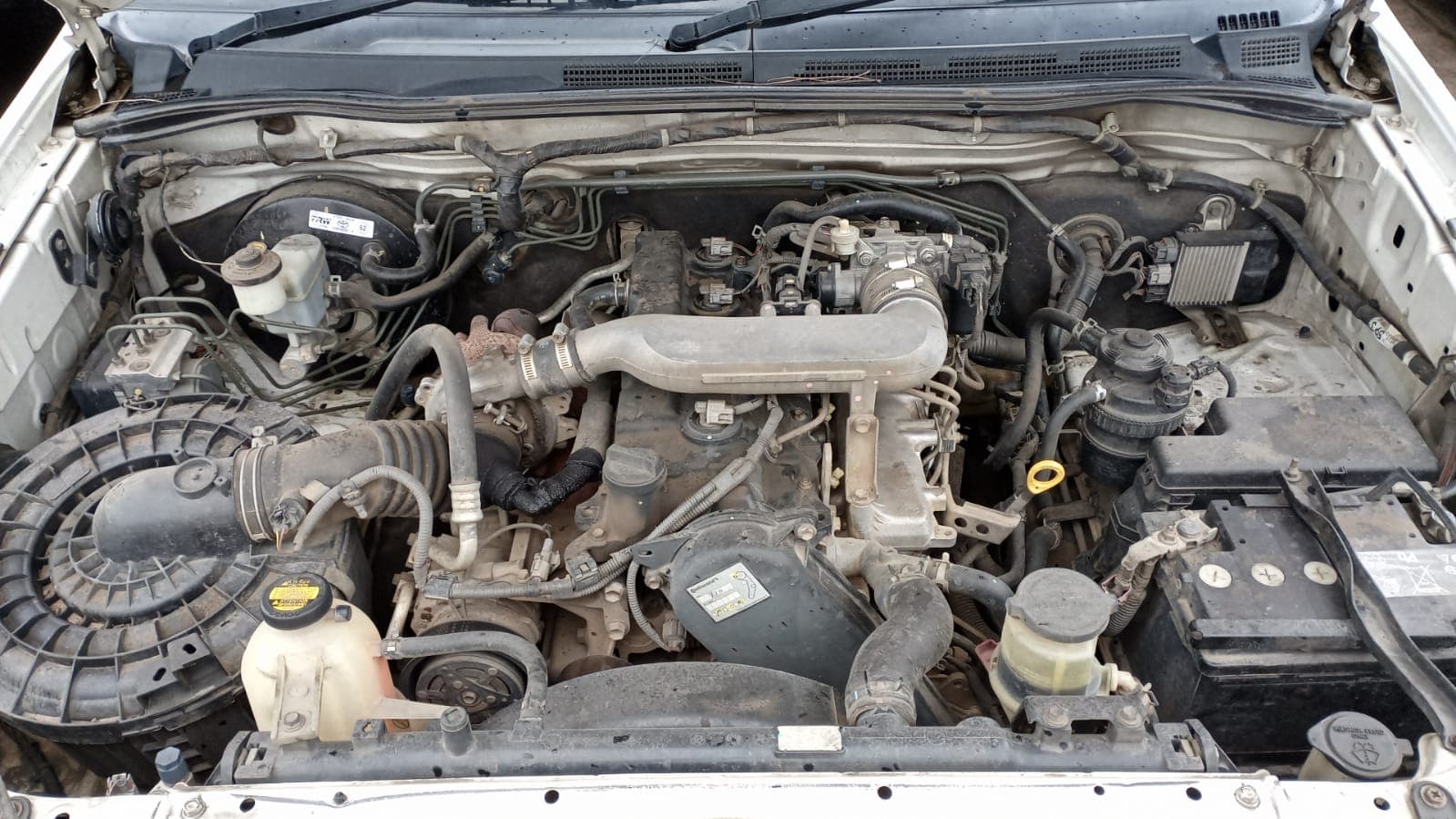 Toyota Hilux — image 3