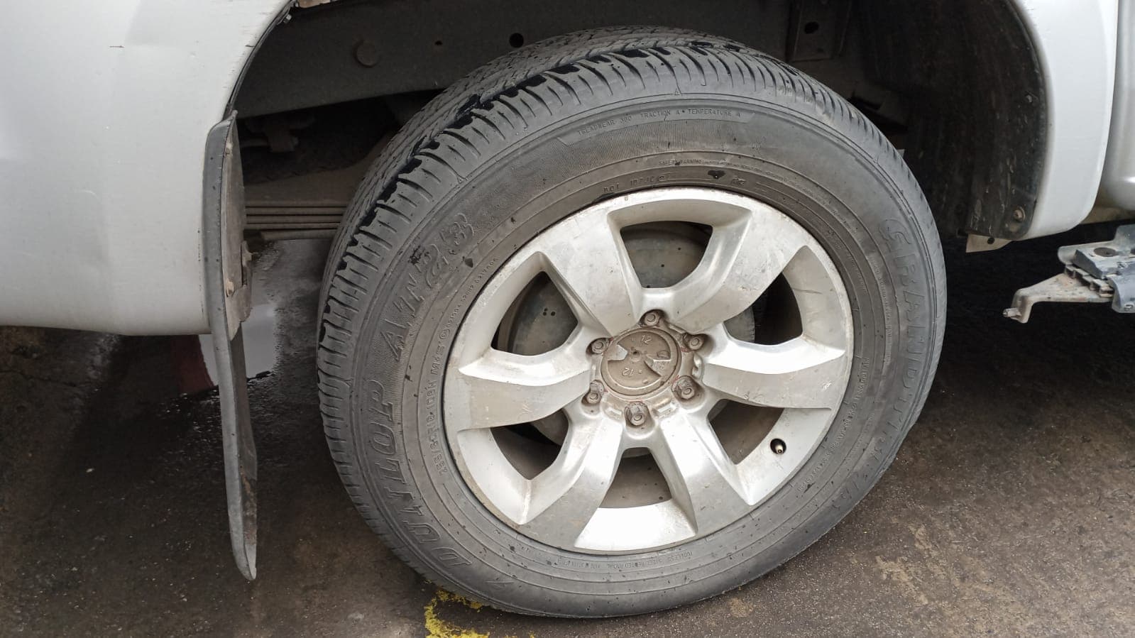 ISUZU KB 300 DTEQ — imagem 3