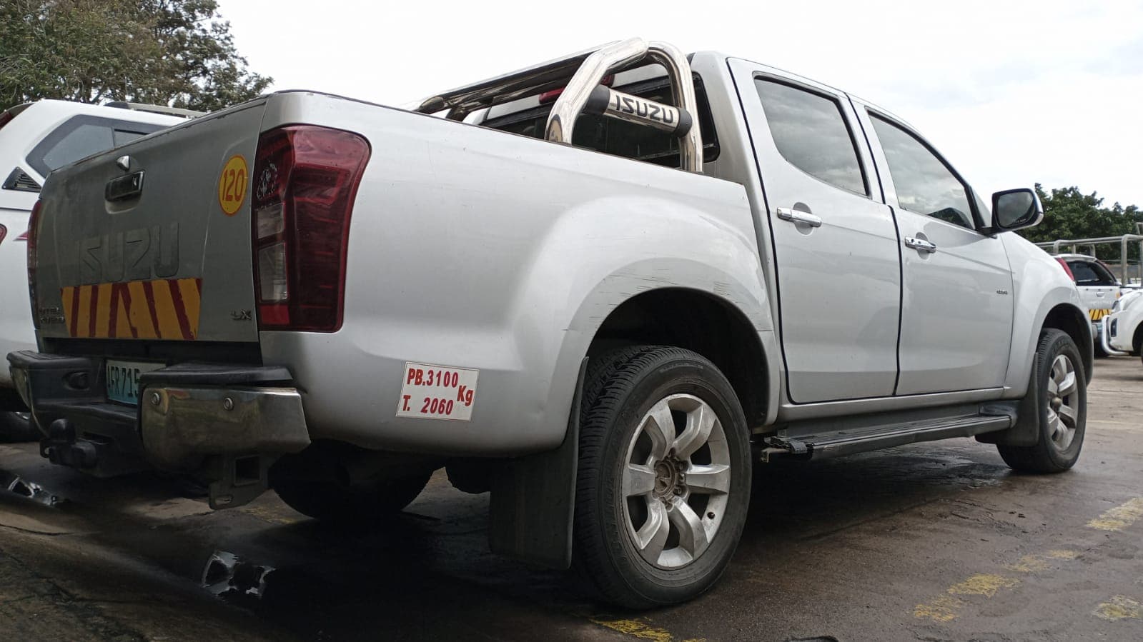 ISUZU KB 300 DTEQ — imagem 2