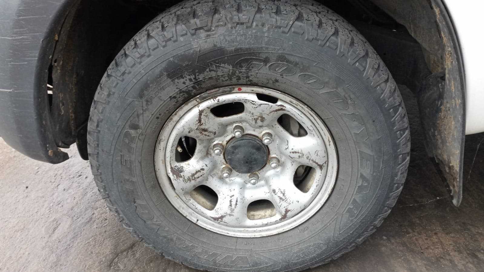Toyota Hilux — imagen 8