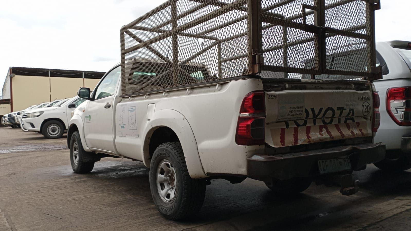 Toyota Hilux — imagen 9