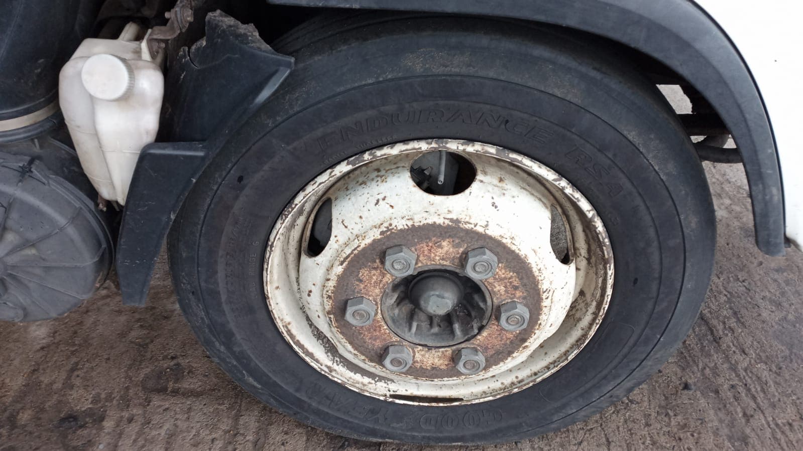 Camioneta Isuzu — imagem 6