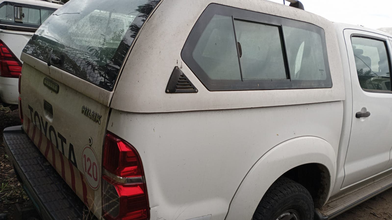 Toyota Hilux — imagem 5