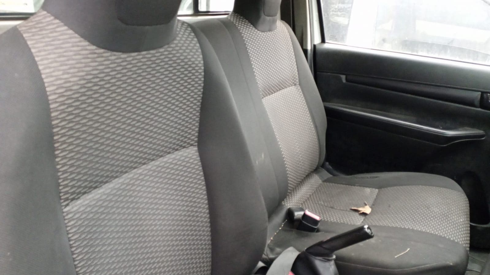 Toyota Hilux — image 3