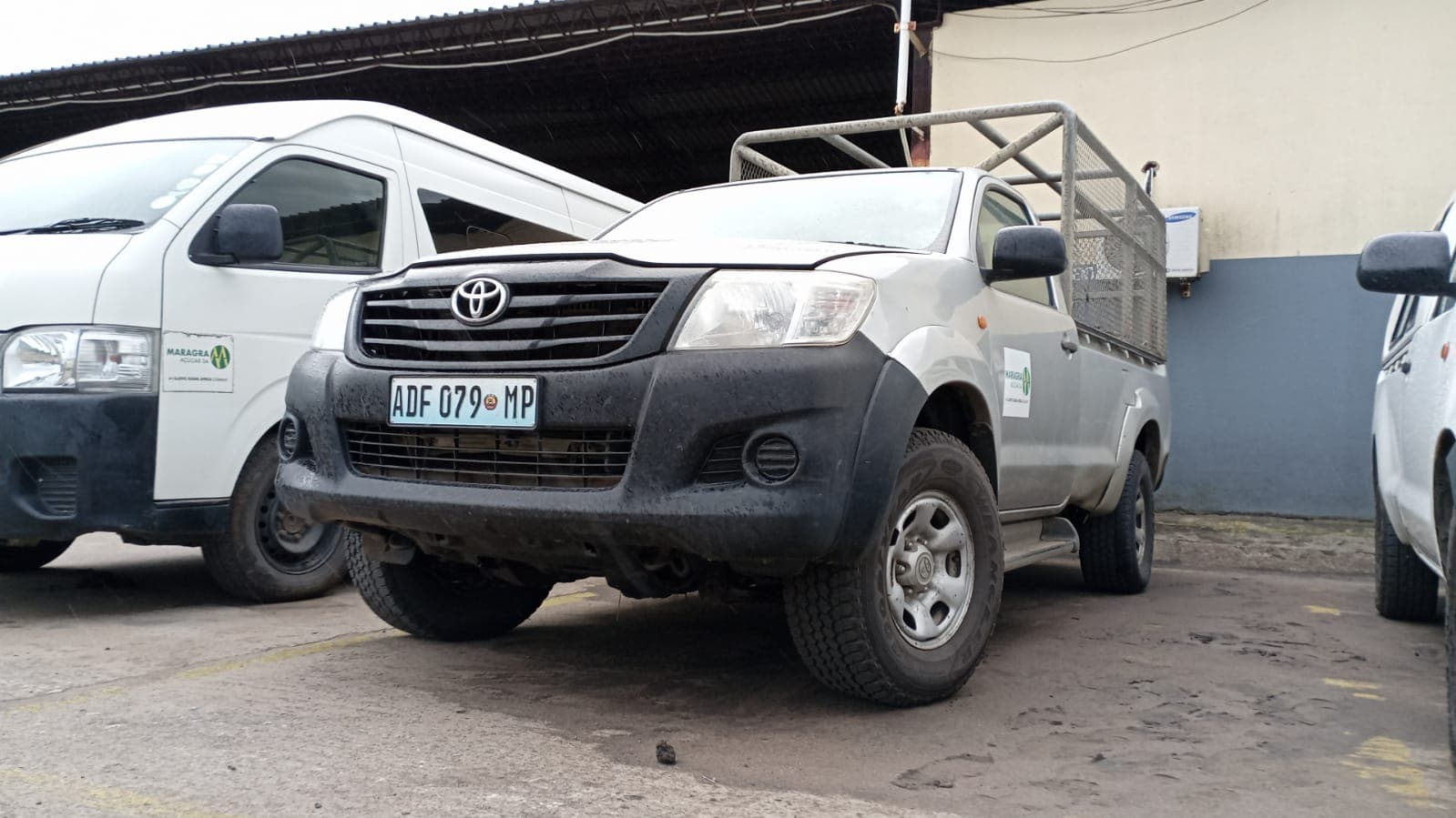 Toyota Hilux — image 3