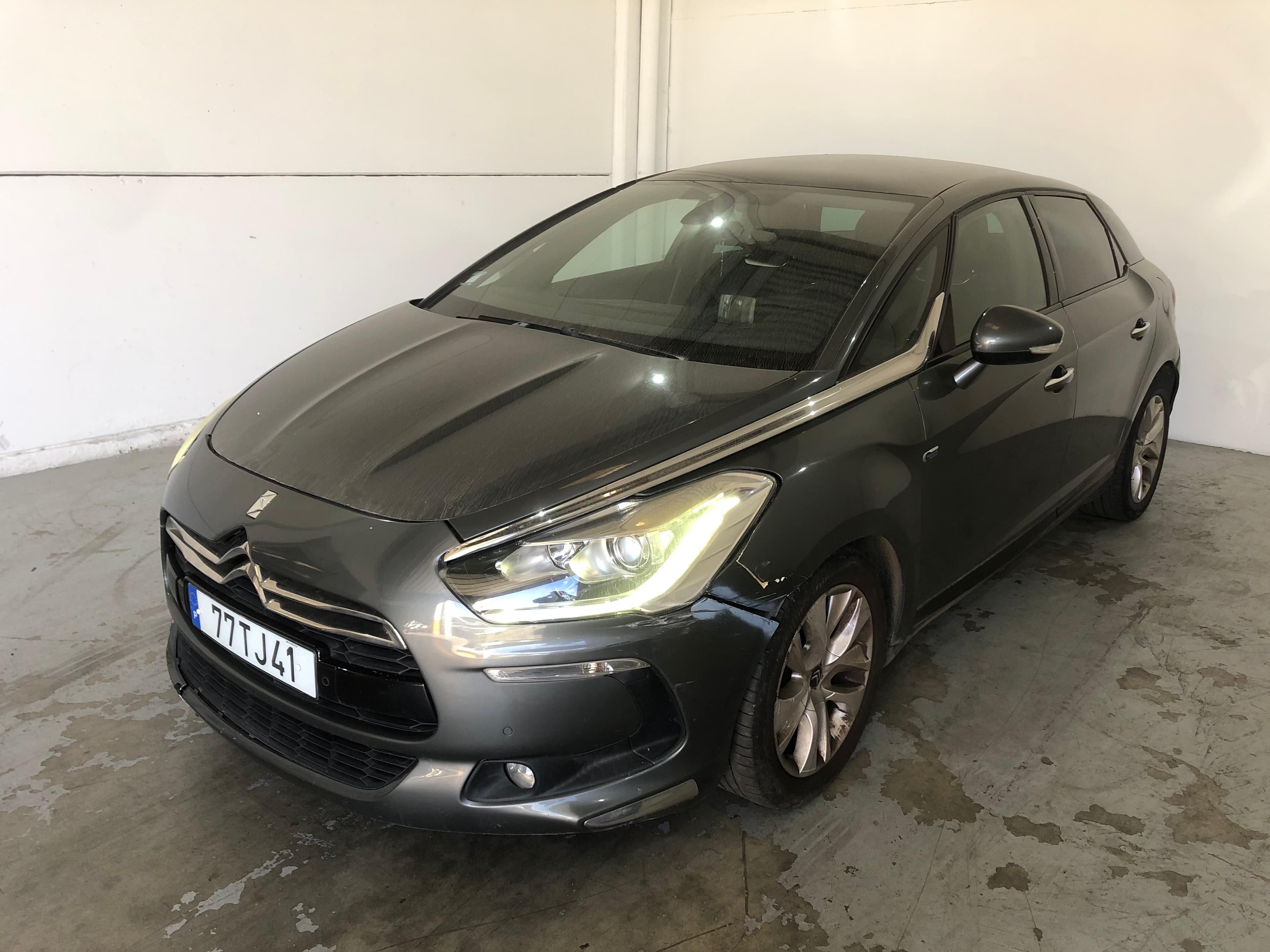 Citroën DS5 Hybrid · Ano 2012 — imagem 2