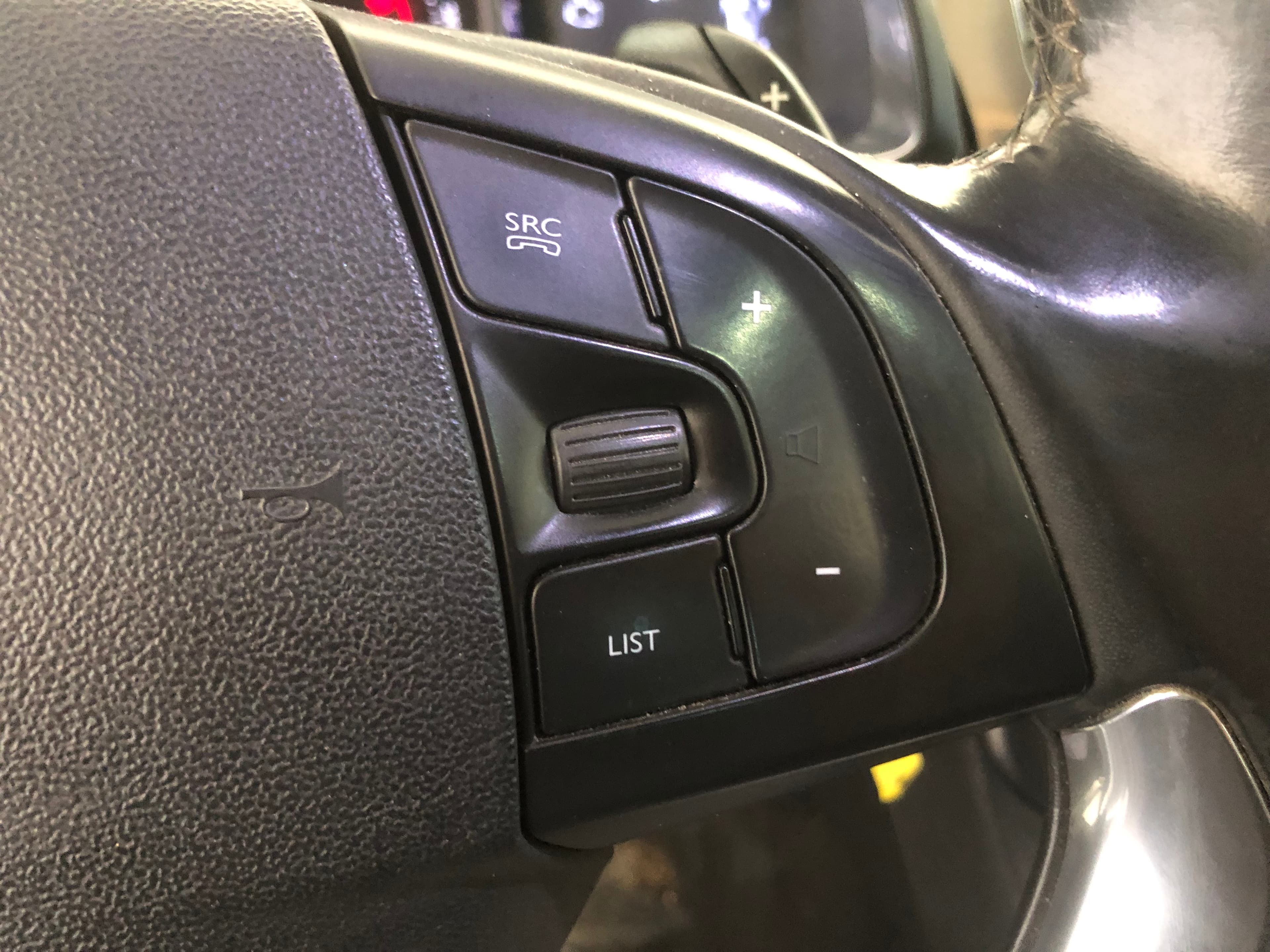 Citroën DS5 Hybrid · Ano 2012 — imagem 40