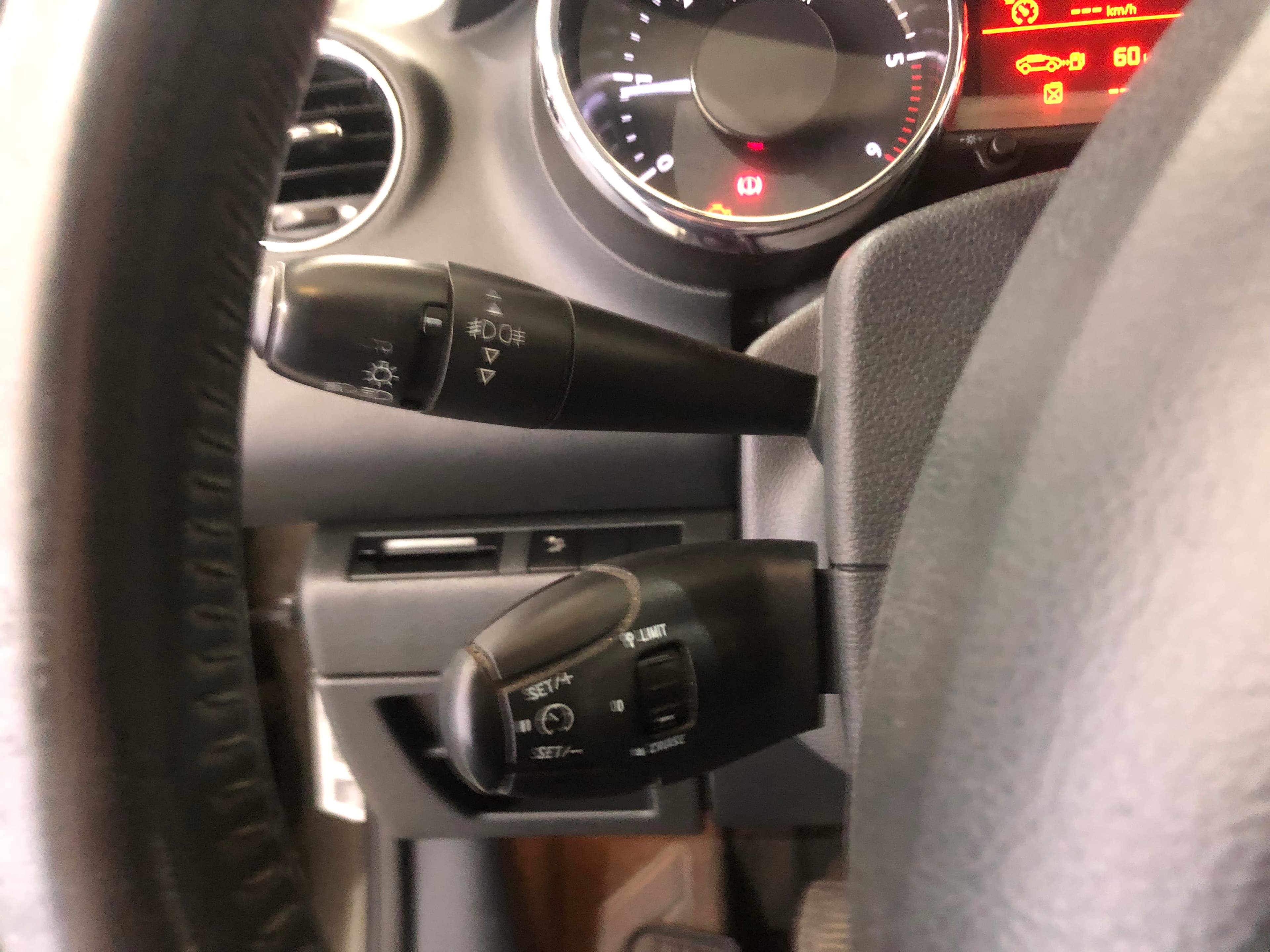 Peugeot 3008 · Ano 2009 — image 32