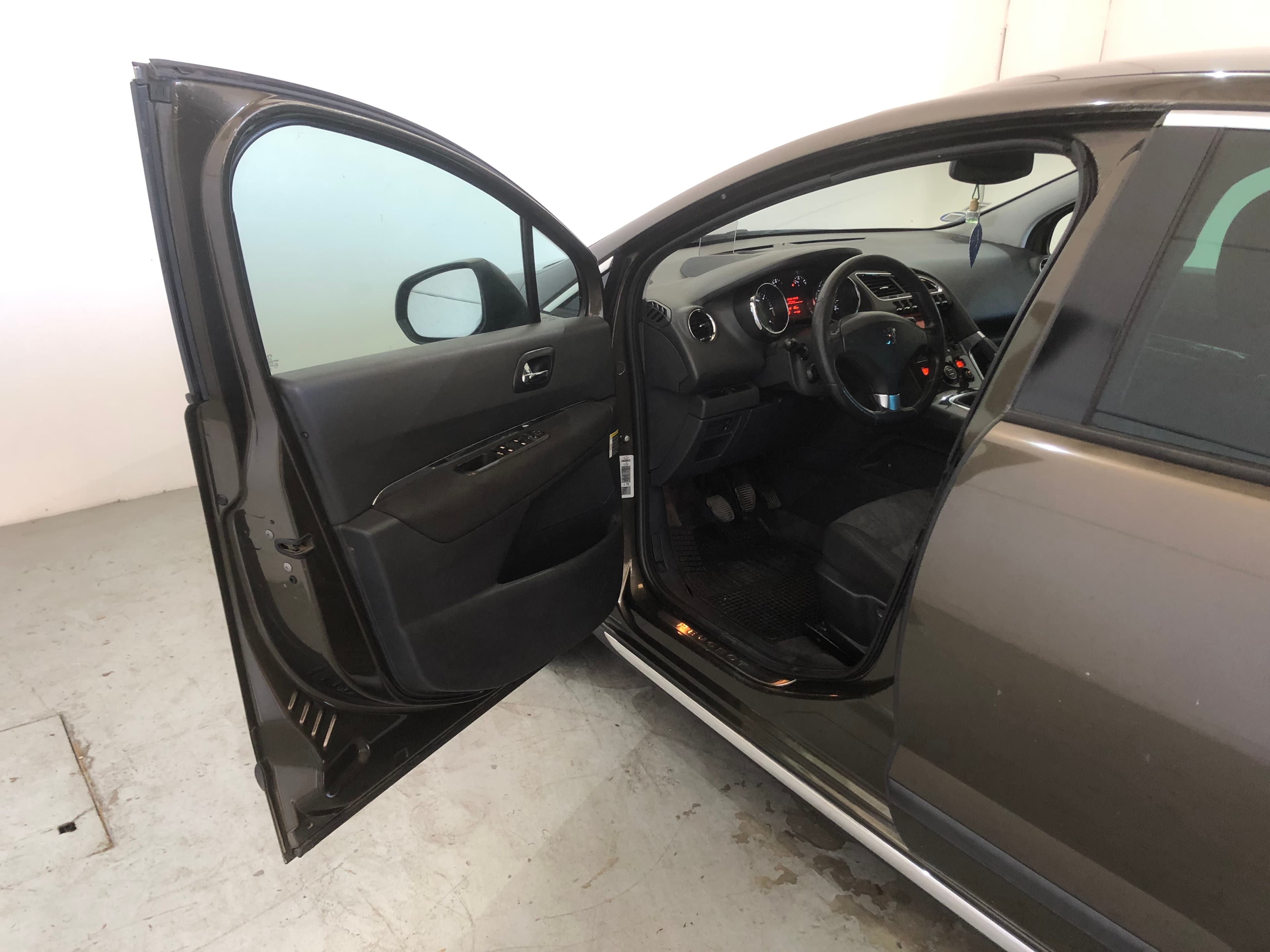 Peugeot 3008 · Ano 2009 — image 23