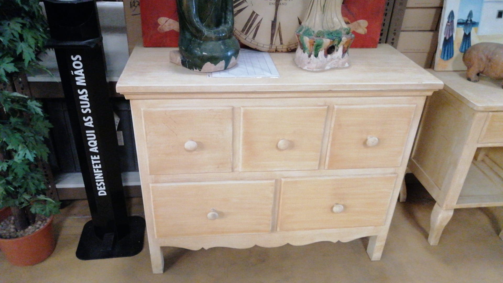 Mueble de madera — imagen 2