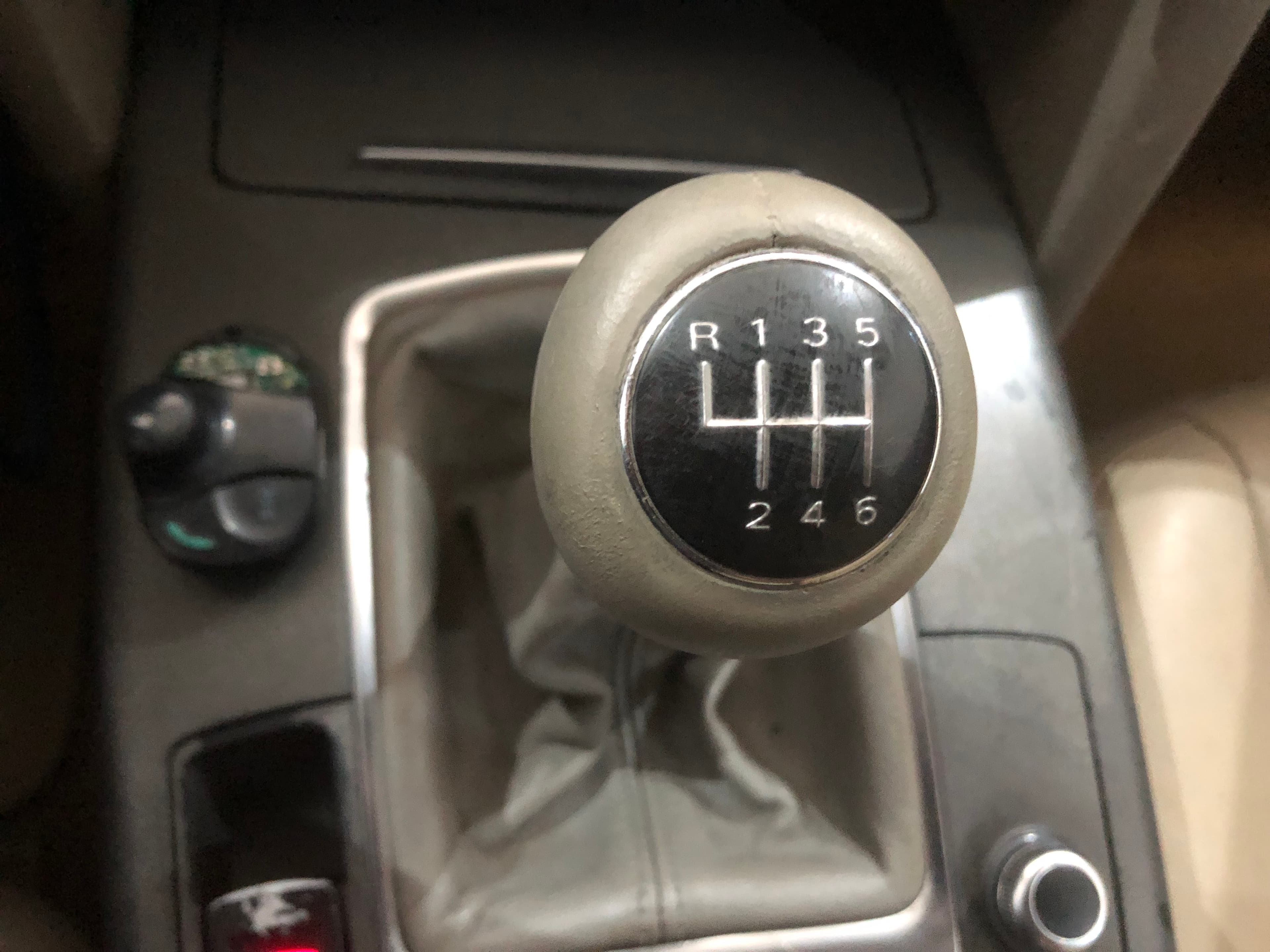Audi A6 2.0 TDI · Ano 2005 — imagen 35