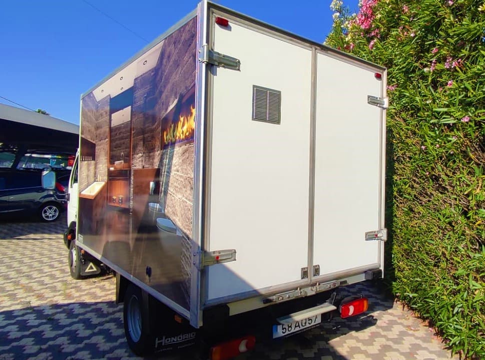 Nissan Cabstar — image 3
