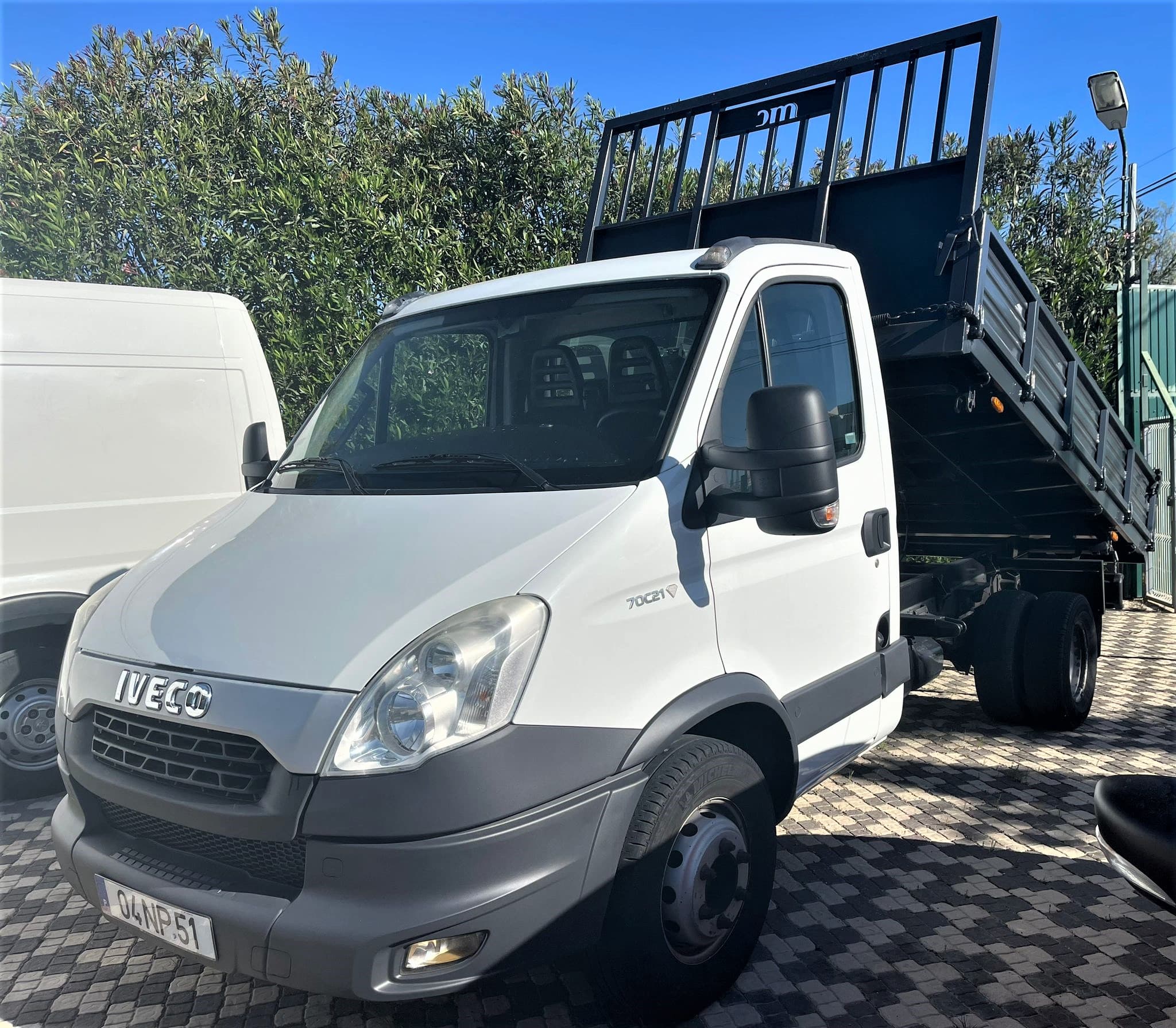 Iveco Daily Basculante — image 1