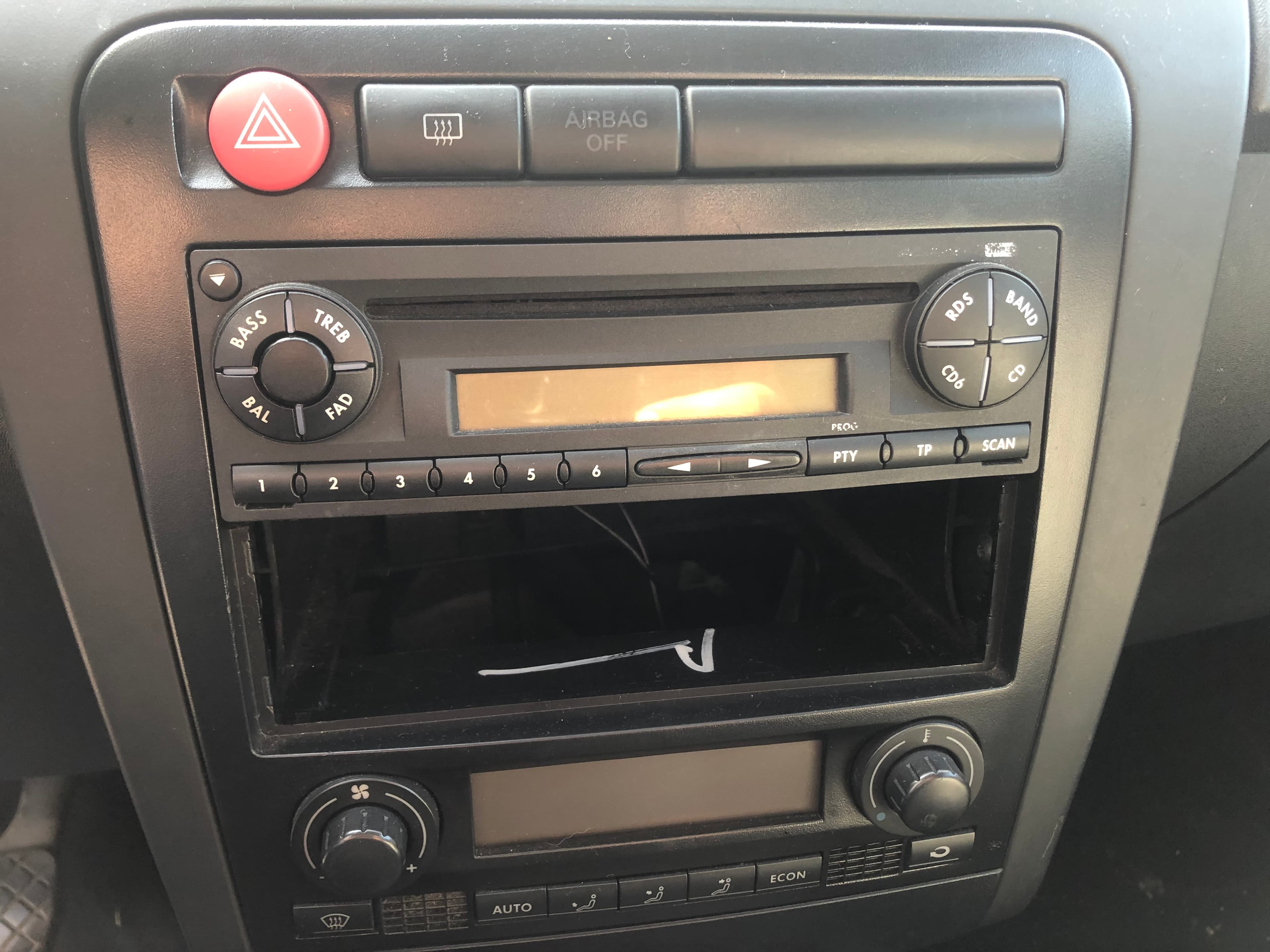 Seat Ibiza · Ano 2005 — image 35
