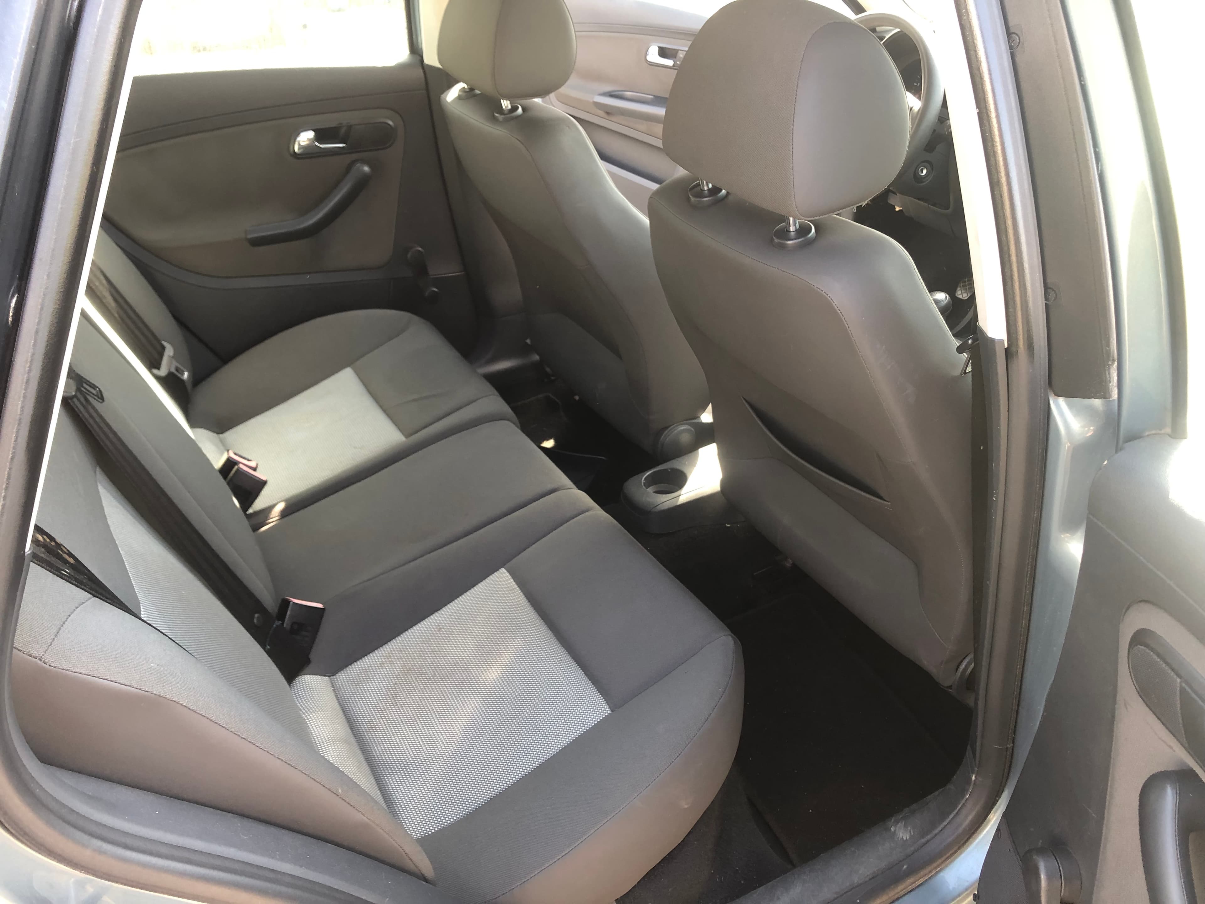 Seat Ibiza · Ano 2005 — image 19