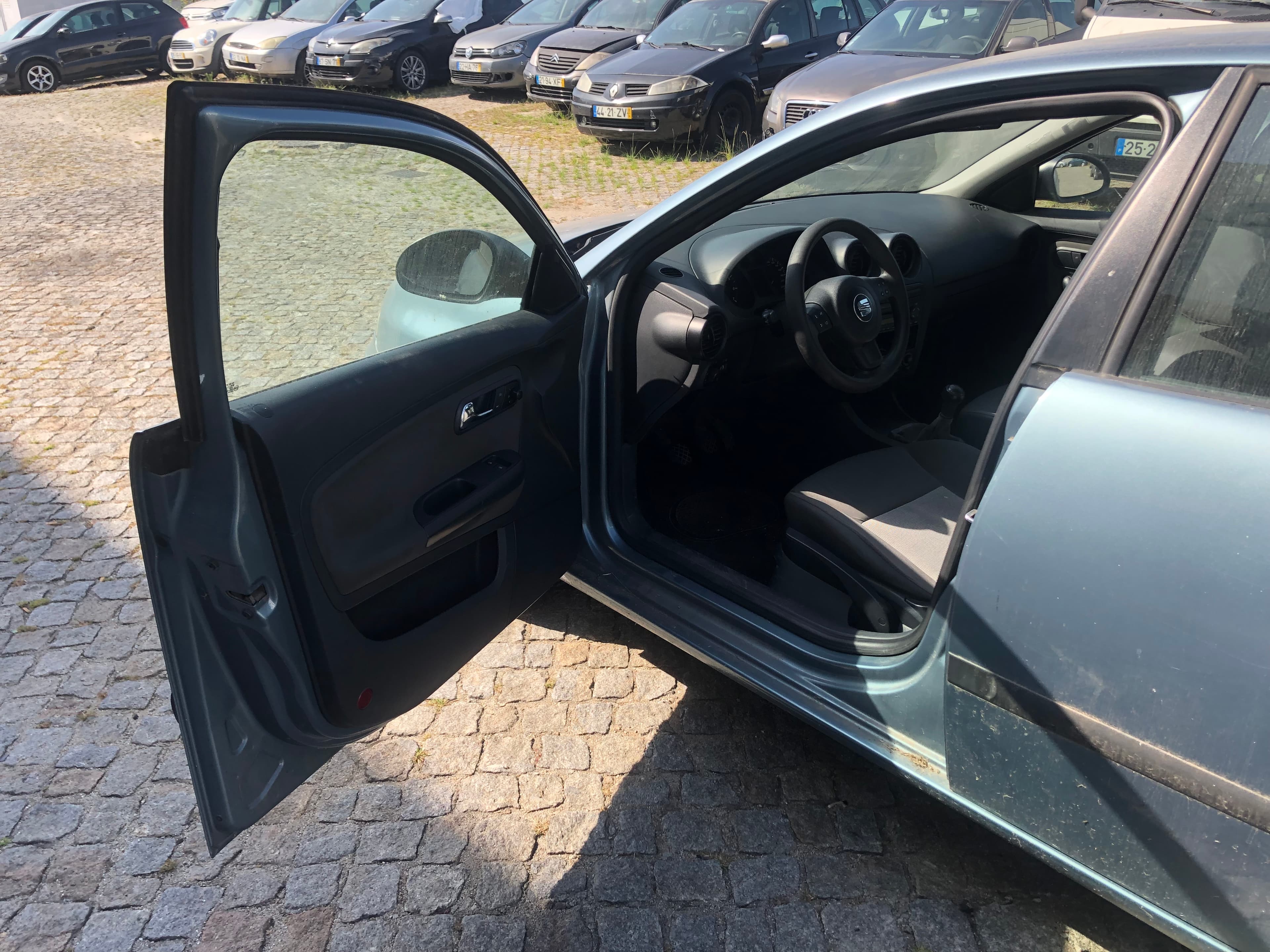 Seat Ibiza · Ano 2005 — image 21