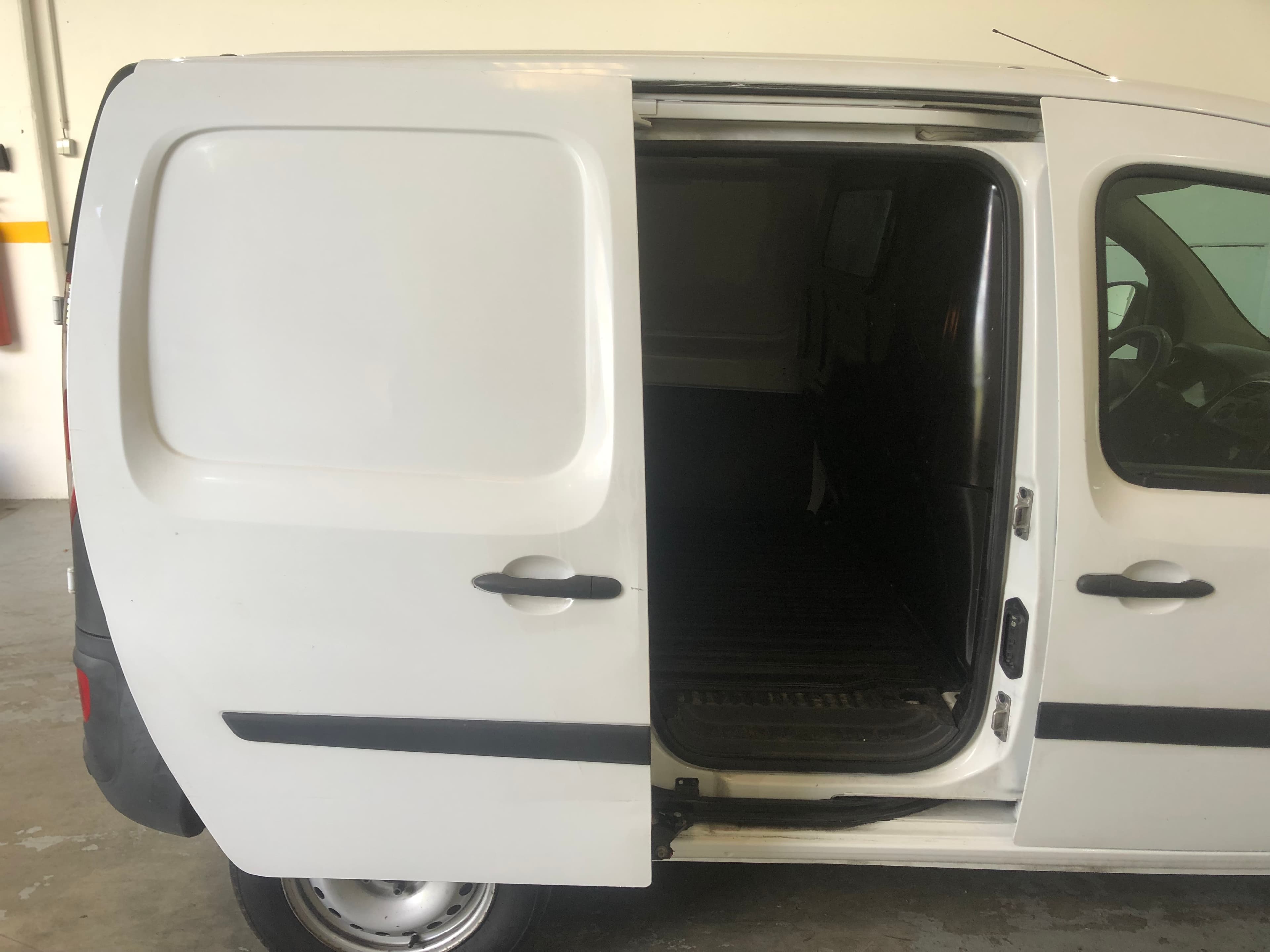 Renault Kangoo · Ano 2017 — imagen 11
