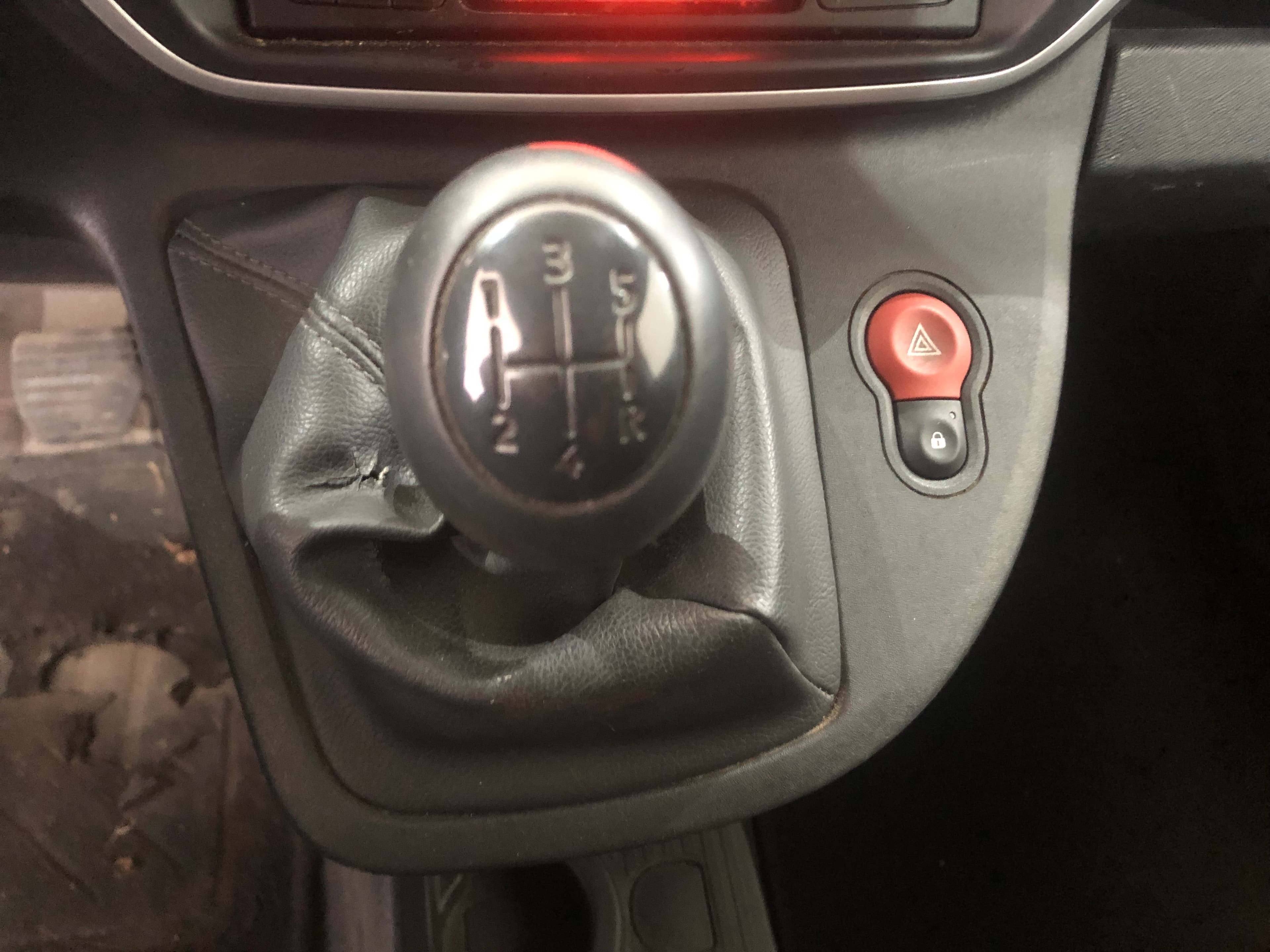 Renault Kangoo · Ano 2017 — imagen 31