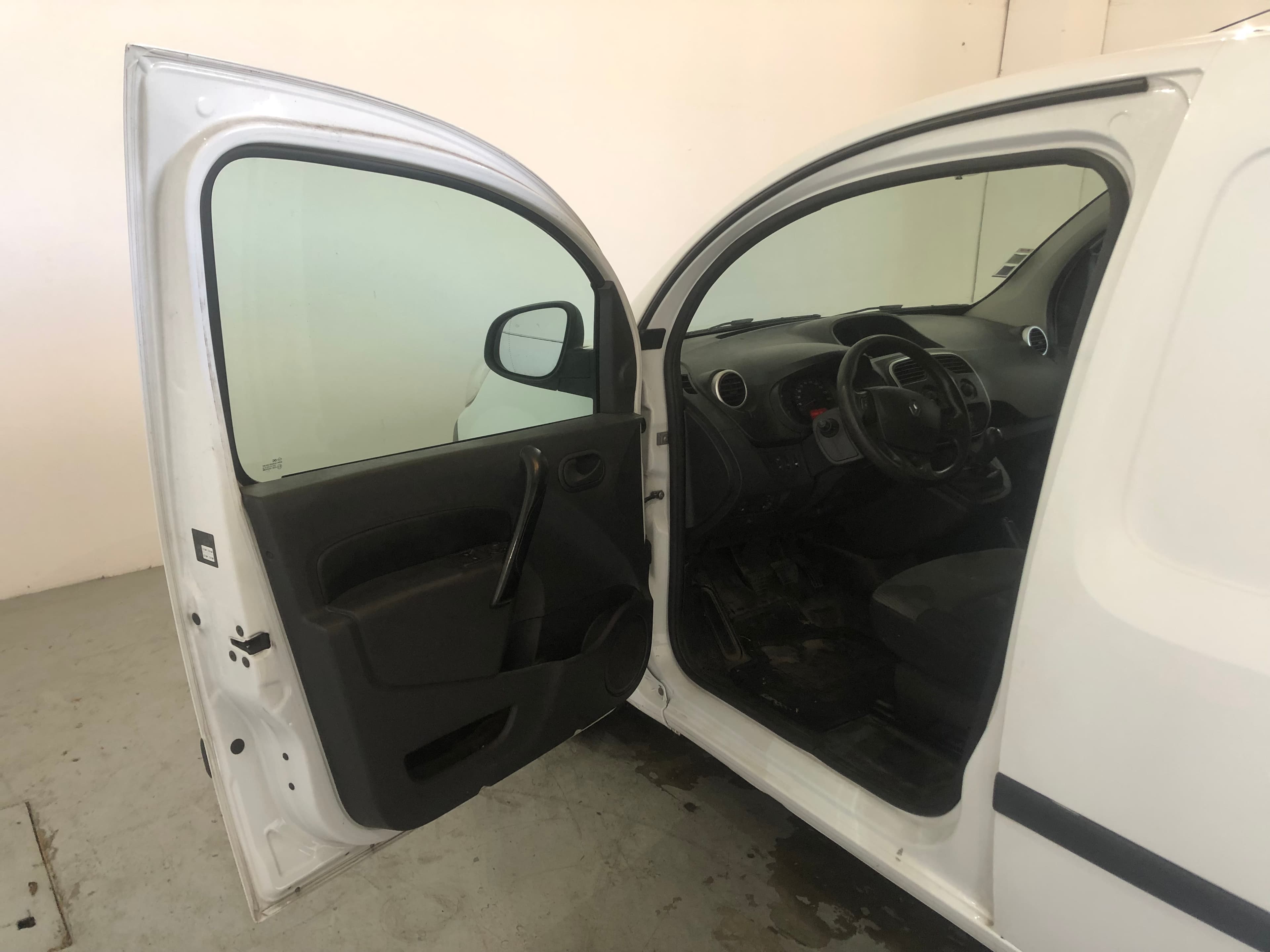 Renault Kangoo · Ano 2017 — imagen 19