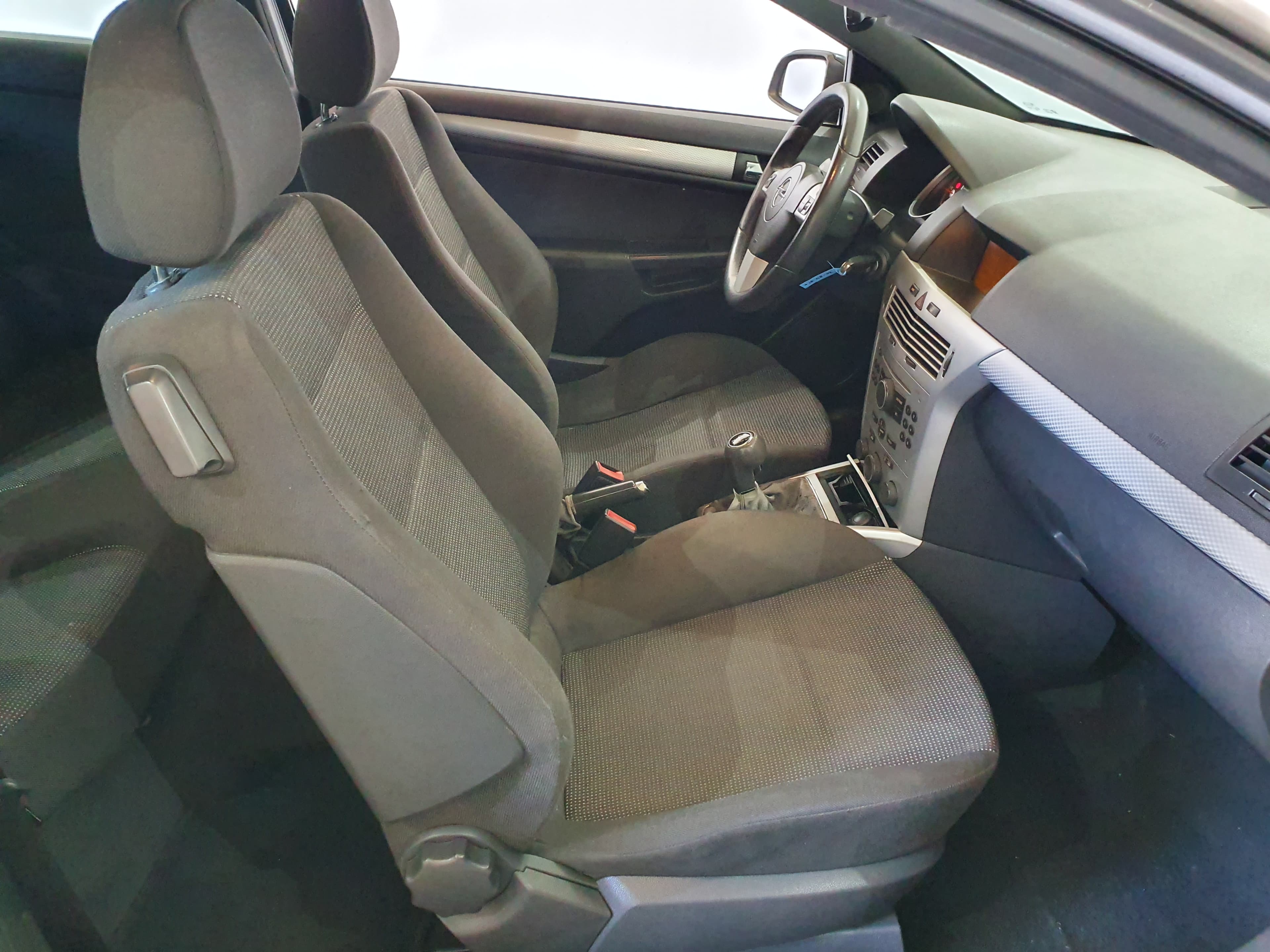 Opel Astra · Ano 2005 — imagem 25