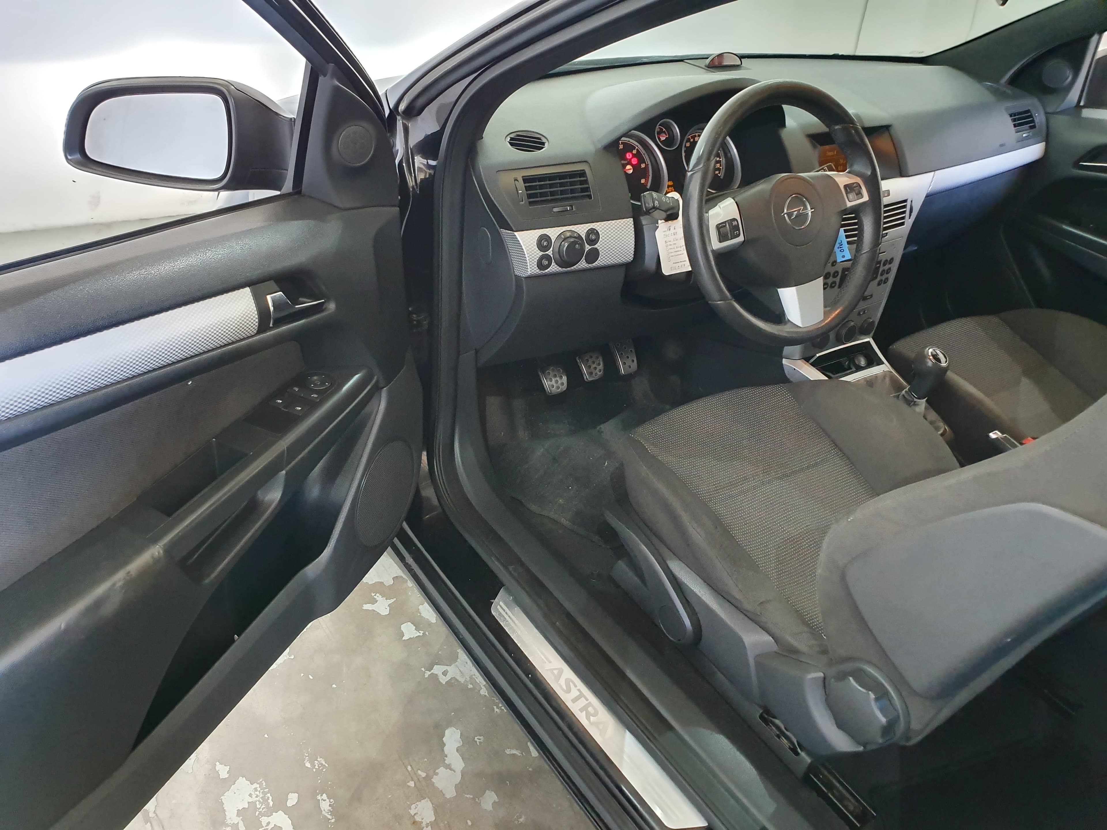 Opel Astra · Ano 2005 — imagem 31