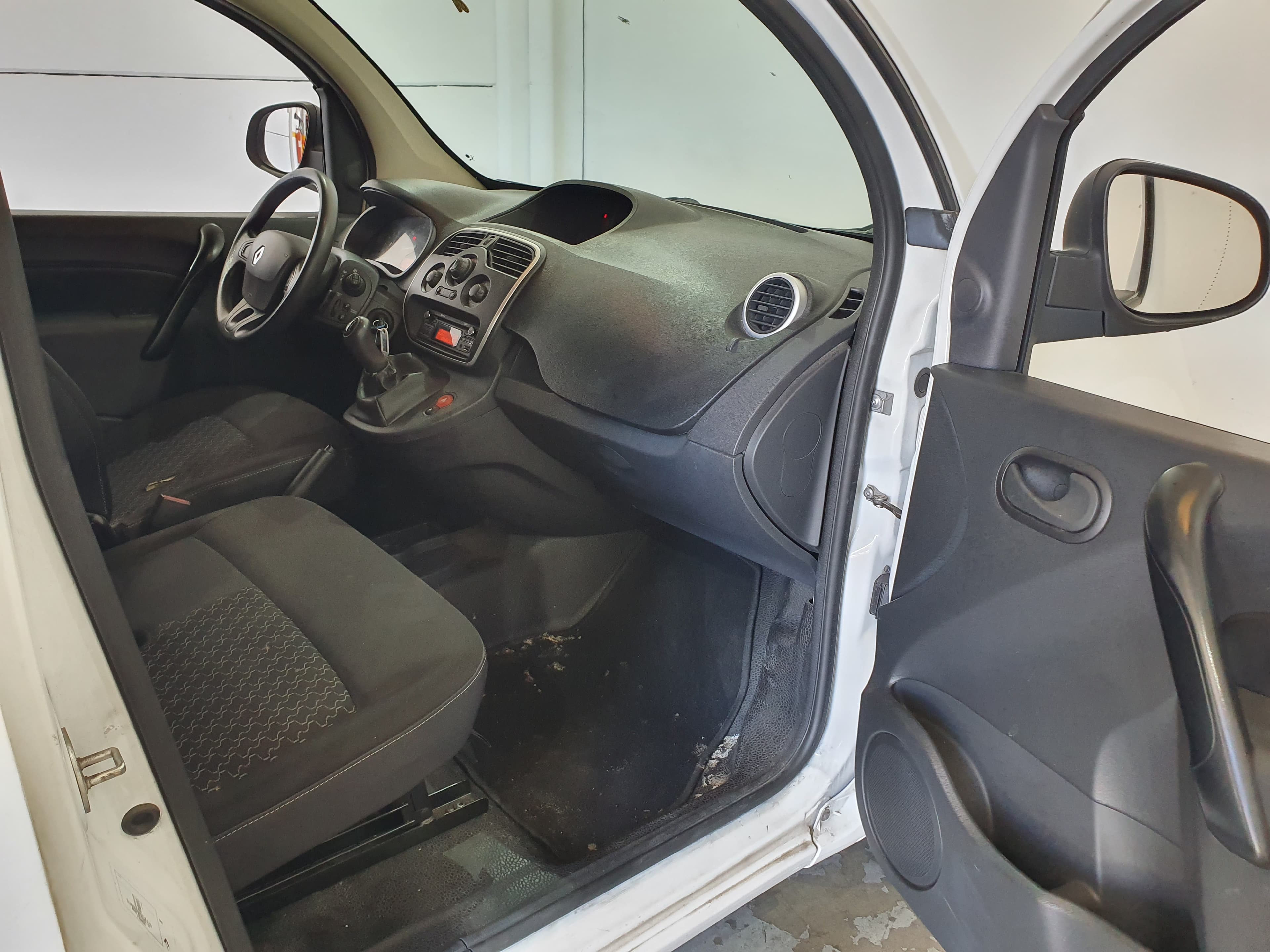 Renault Kangoo · Ano 2016 — imagem 18