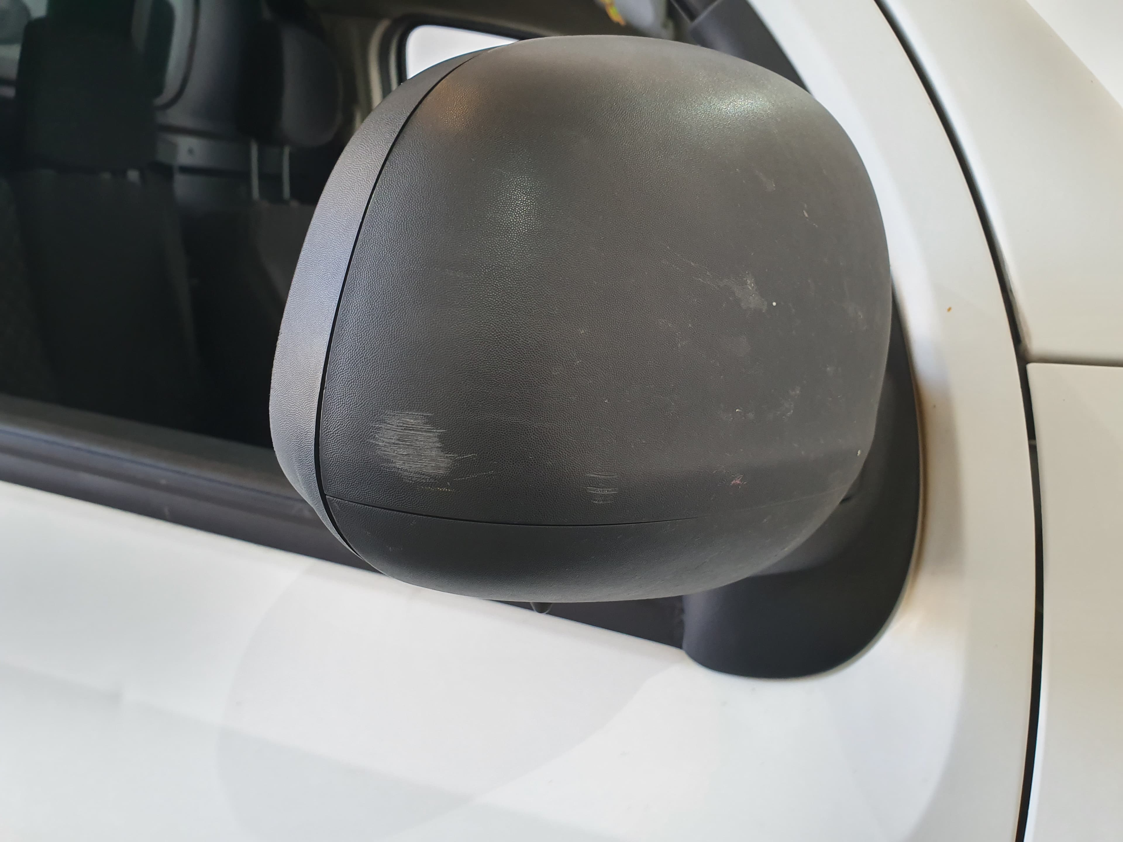Renault Kangoo · Ano 2016 — imagem 12