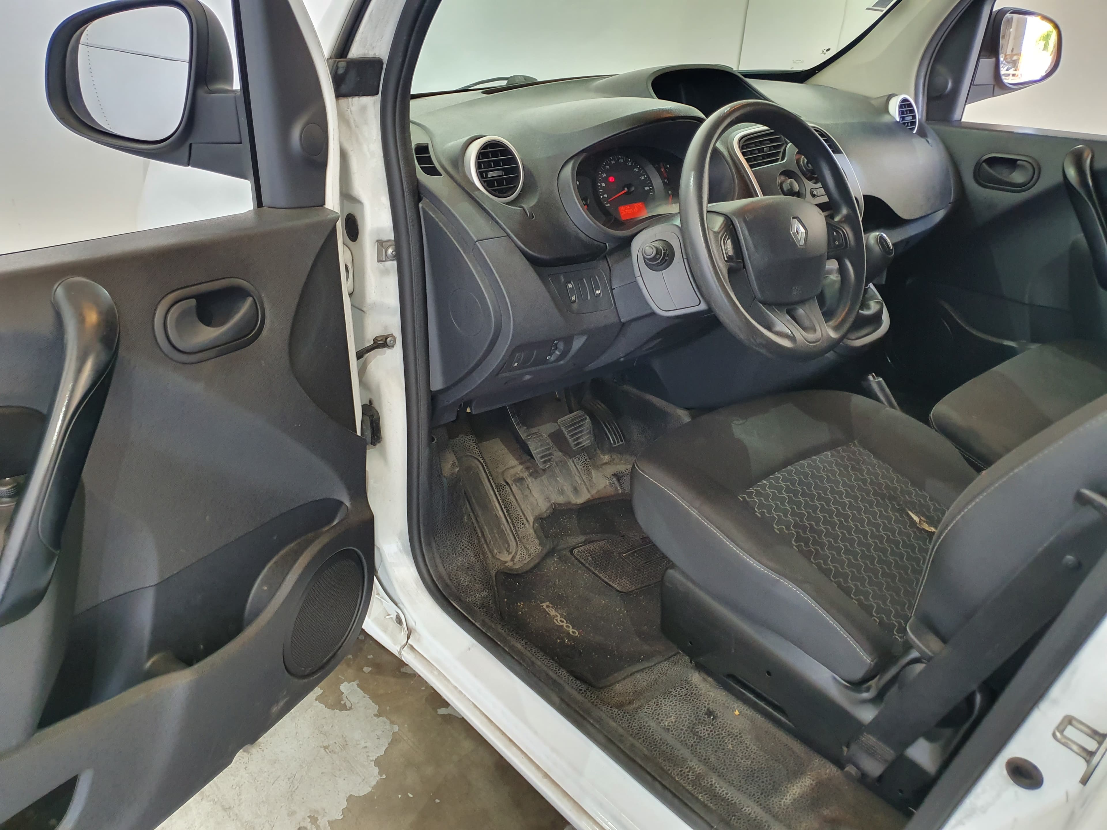 Renault Kangoo · Ano 2016 — imagem 22