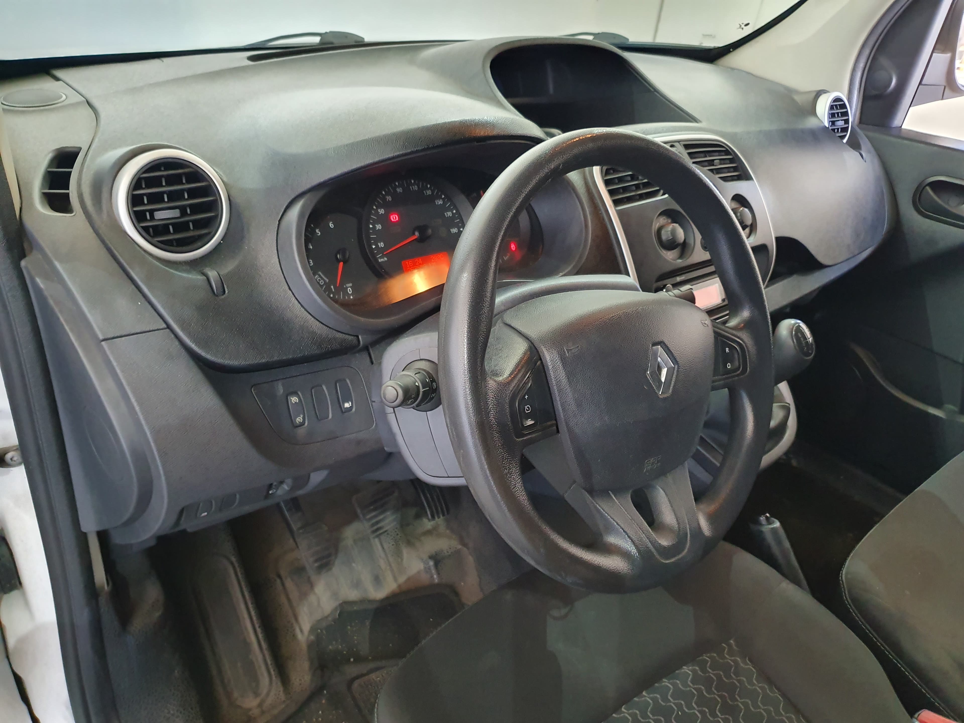Renault Kangoo · Ano 2016 — imagem 30