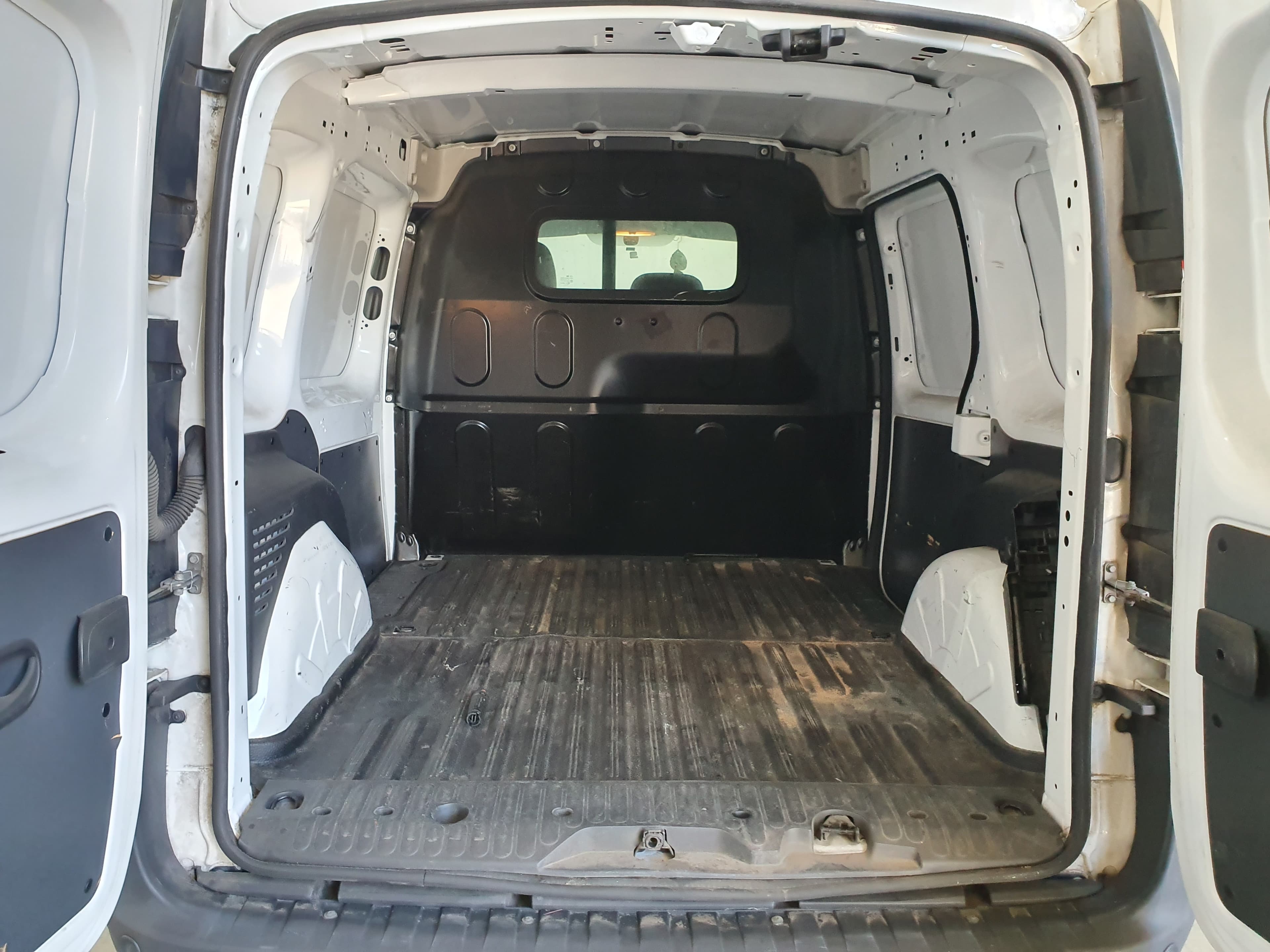 Renault Kangoo · Ano 2016 — imagem 7