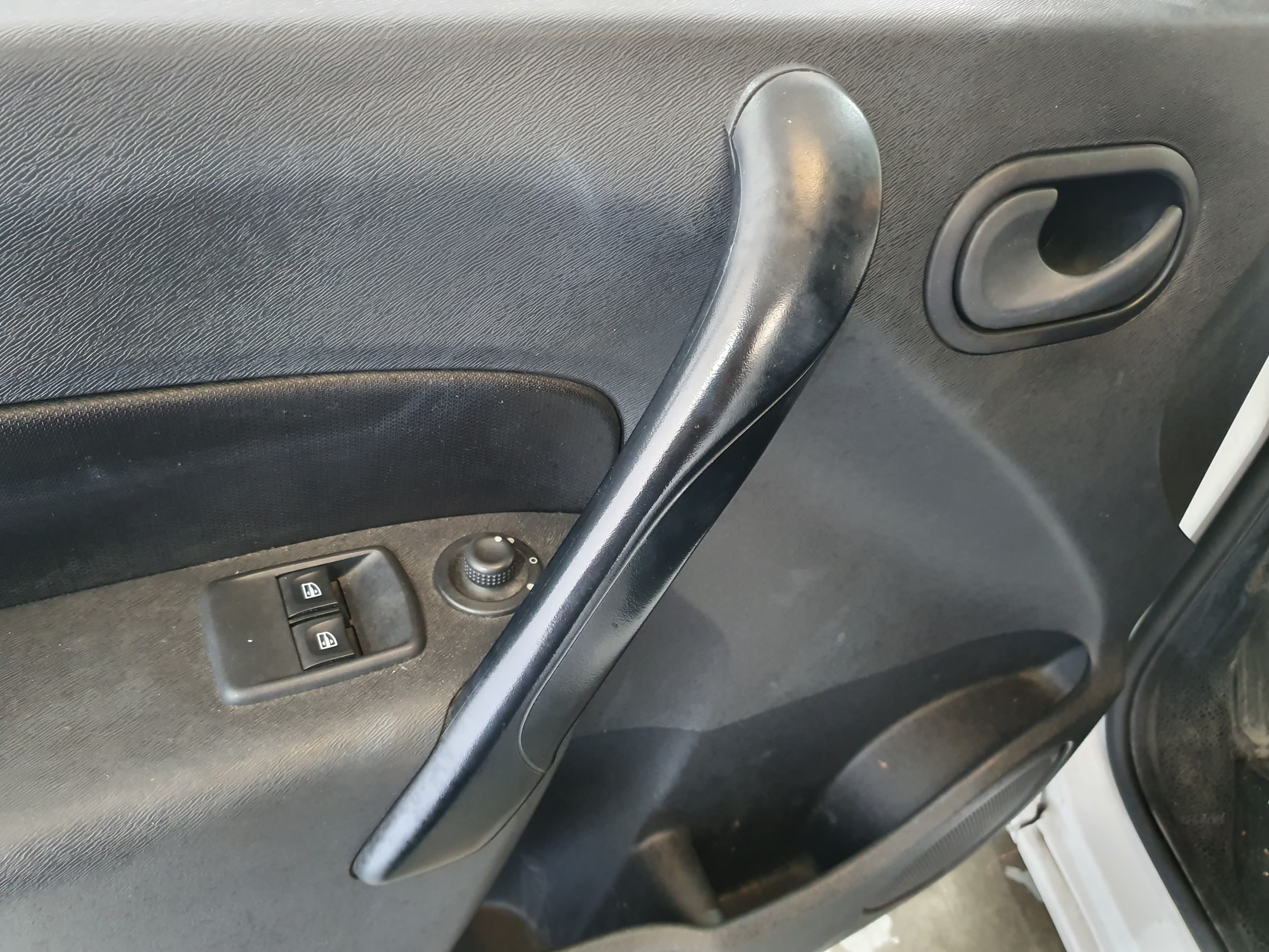 Renault Kangoo · Ano 2016 — imagem 23