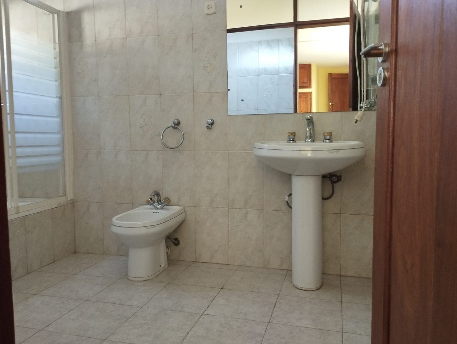 Moradia duplex T4 equipada — imagem 38