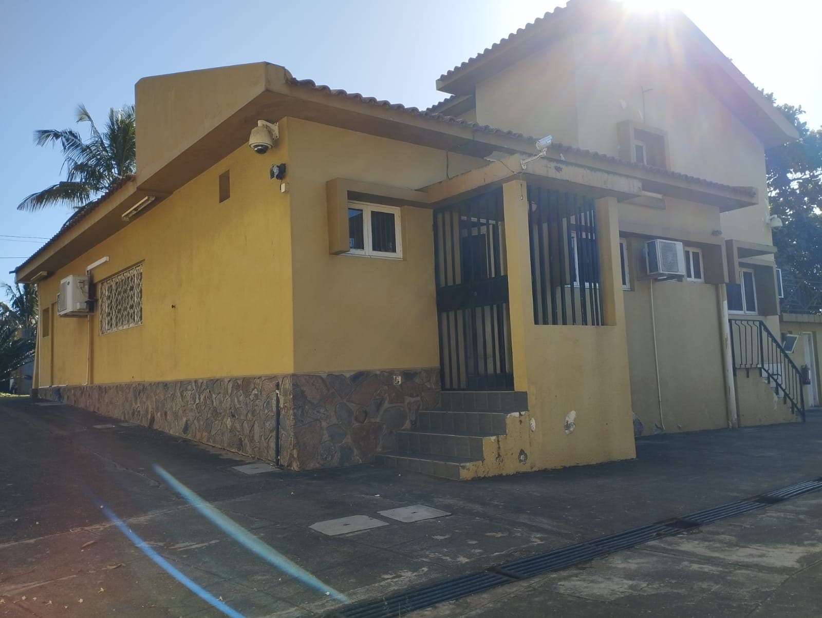 Moradia duplex T4 equipada — imagem 23
