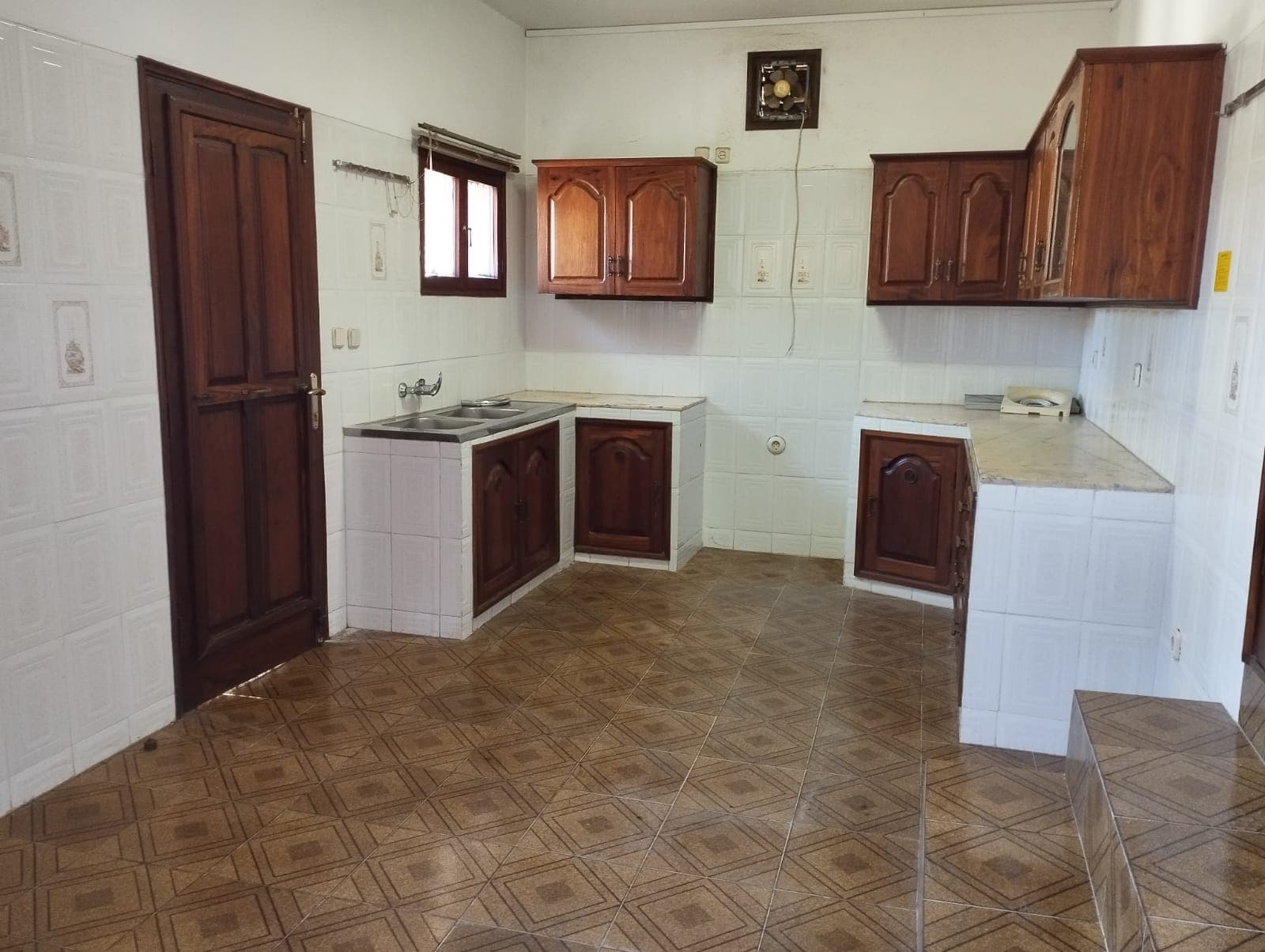 Moradia duplex T4 equipada — imagem 52