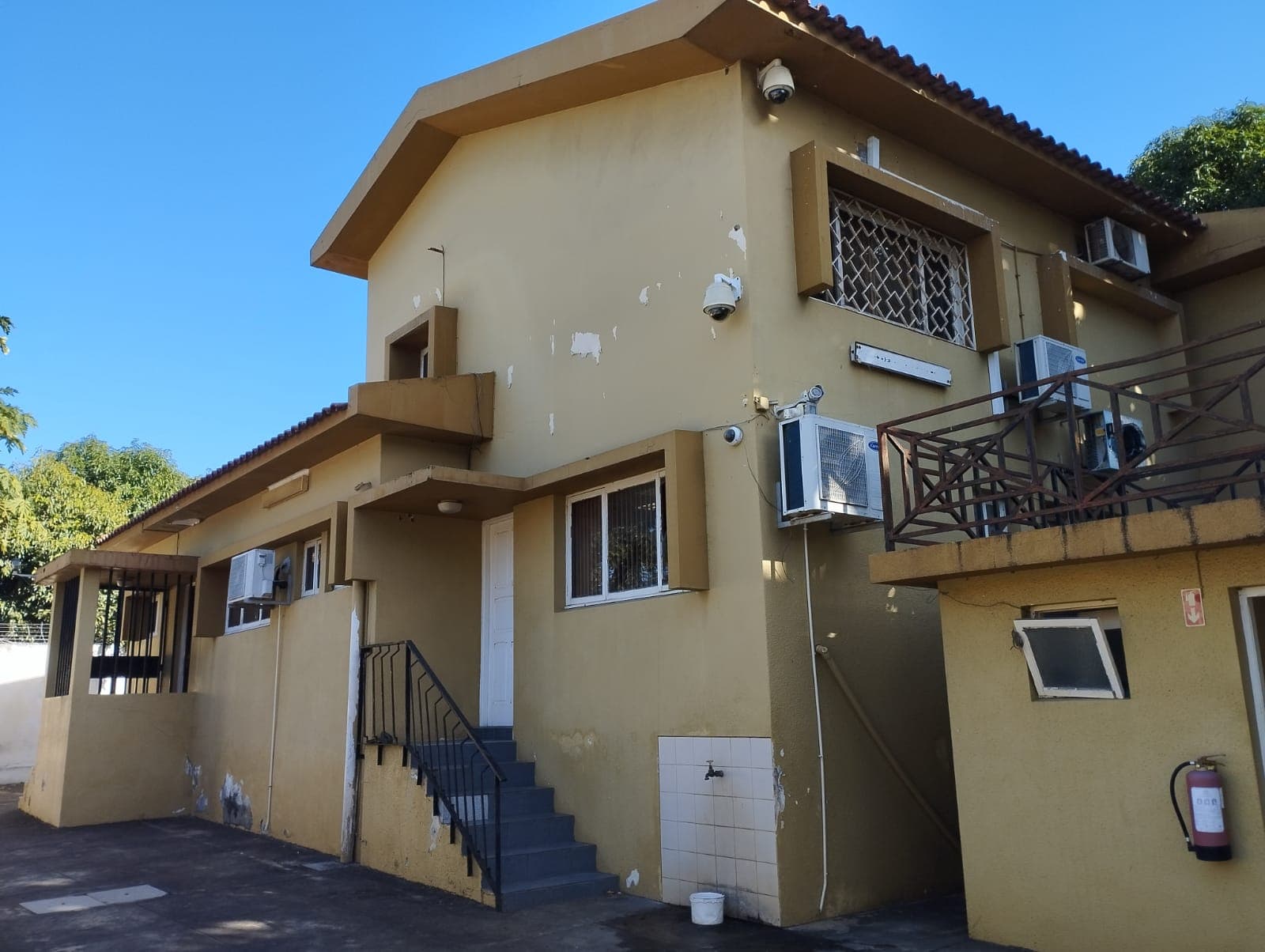 Moradia duplex T4 equipada — imagem 2