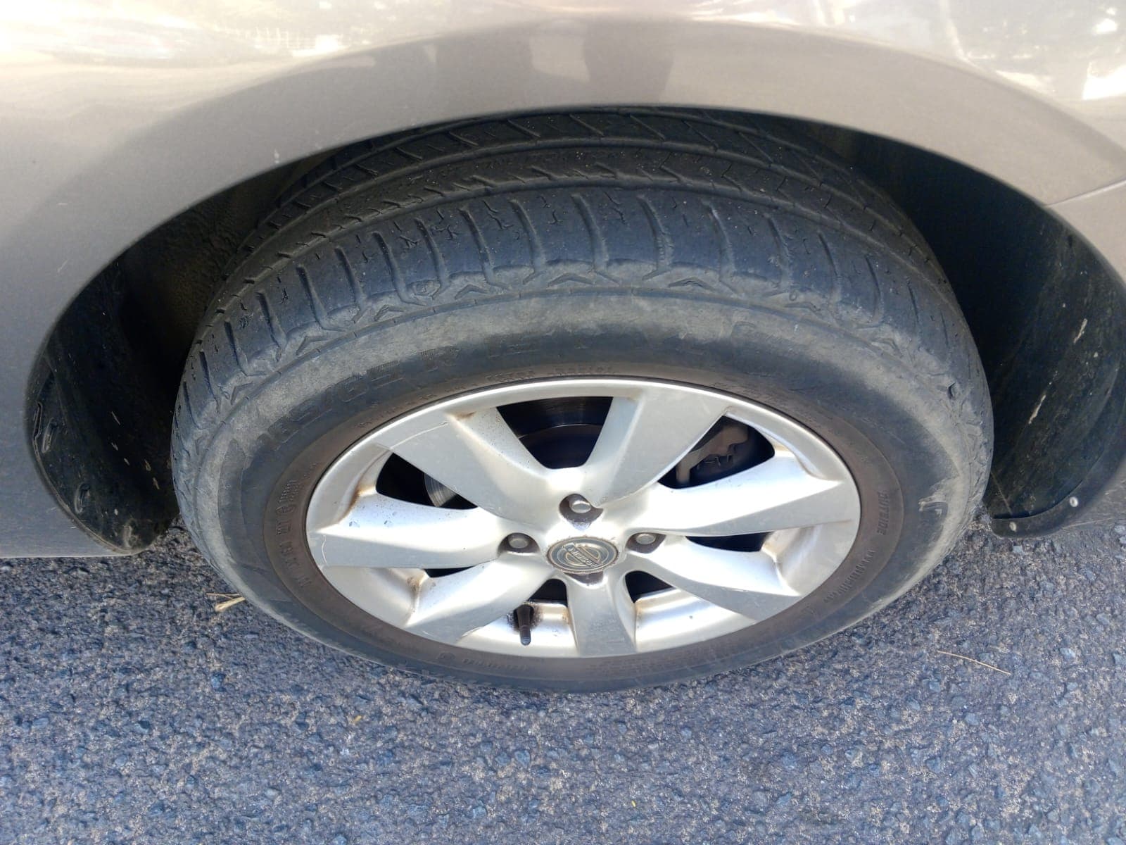 Nissan Almera — imagem 18