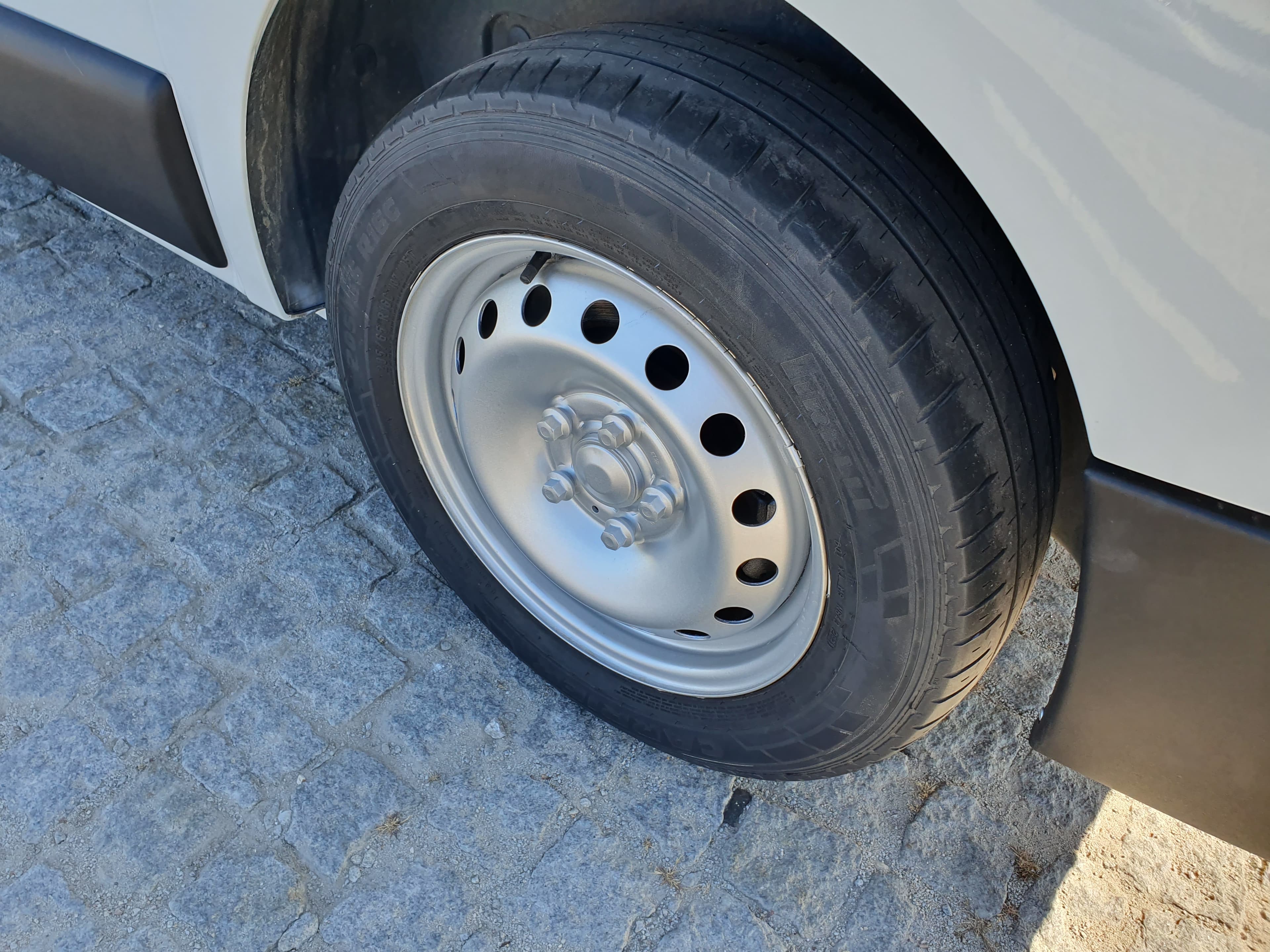 Renault Trafic · Ano 2014 — imagem 11
