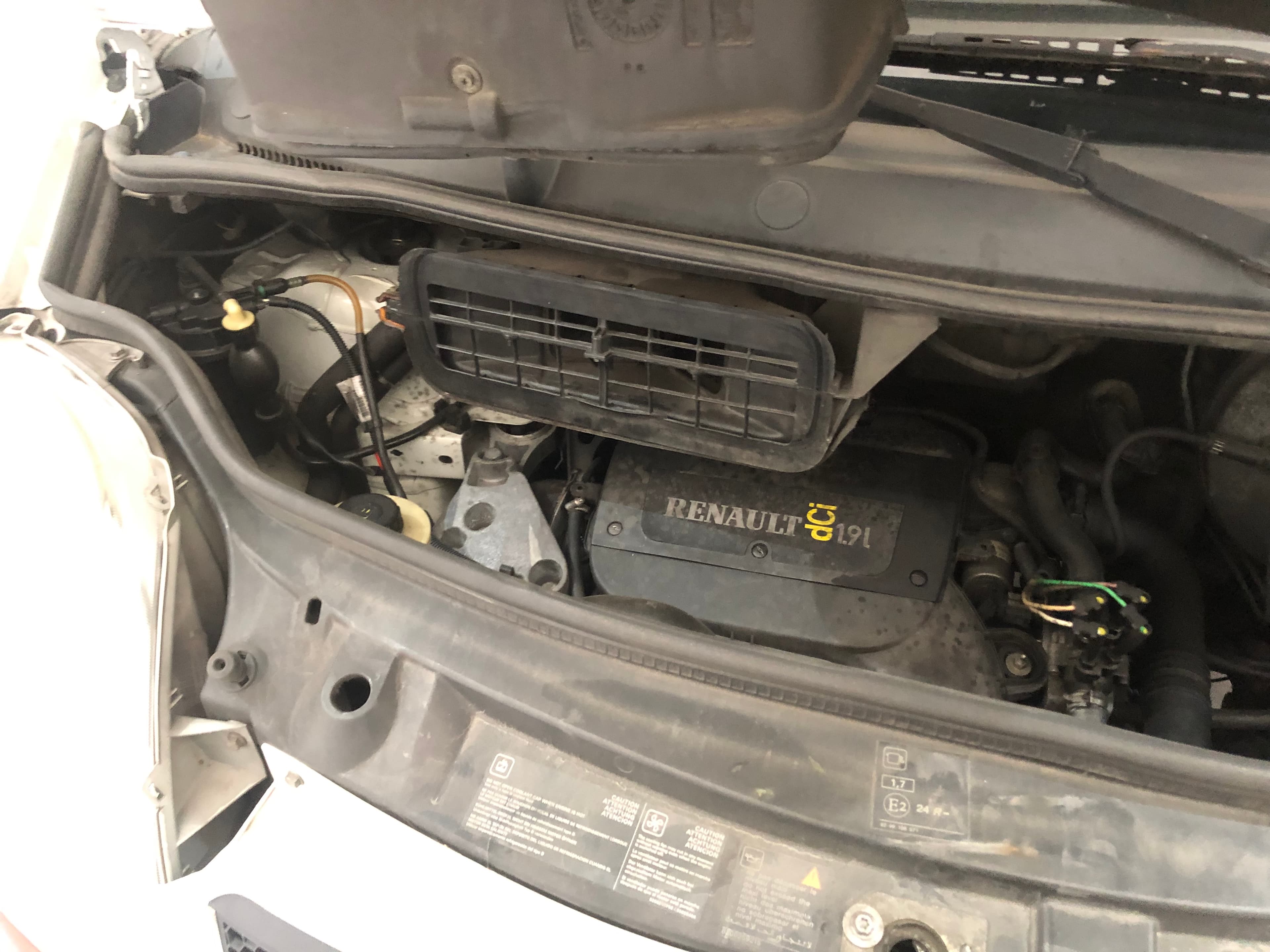 Renault Trafic 1.9 DCI — imagen 12