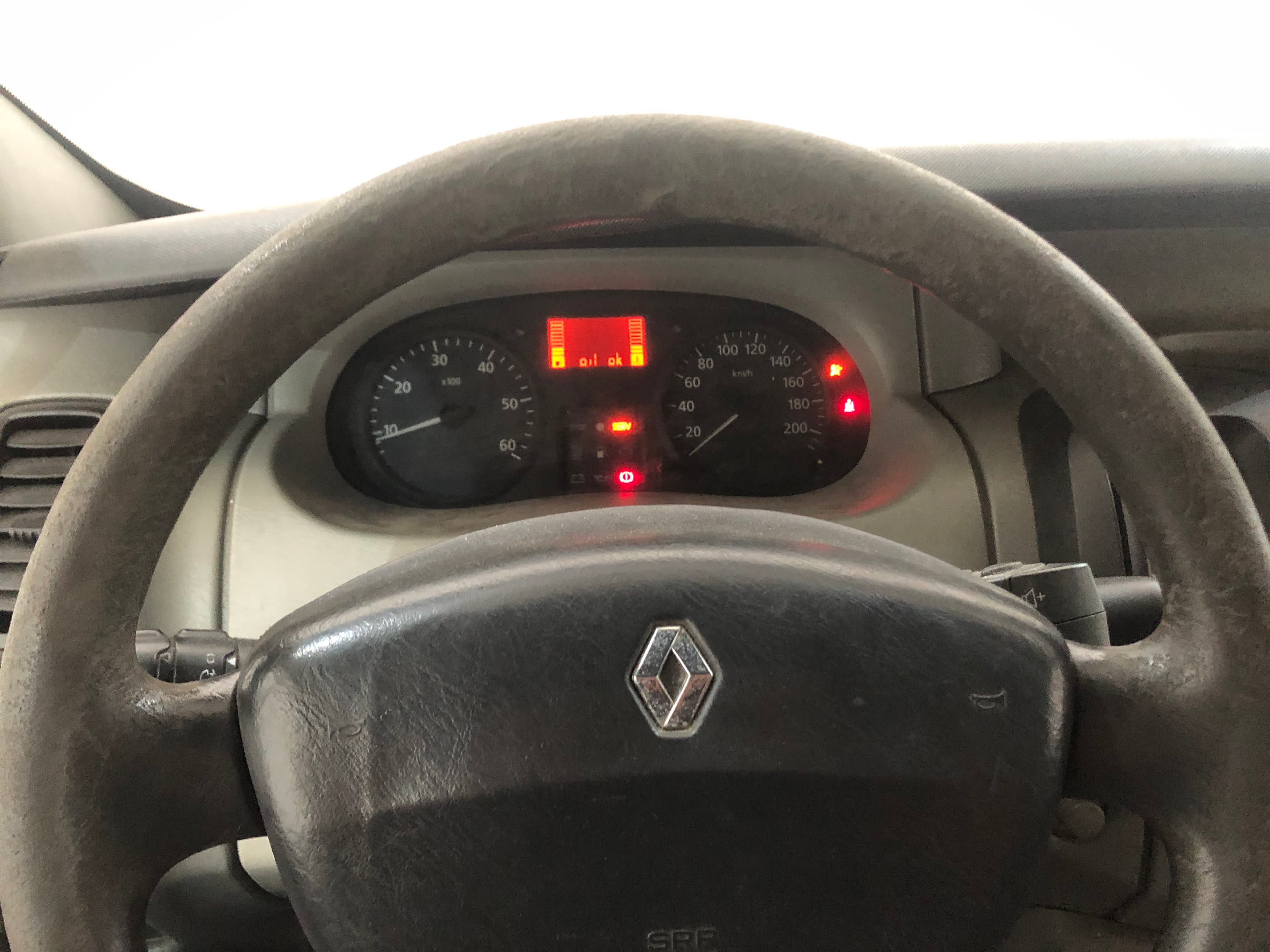 Renault Trafic 1.9 DCI — imagen 25