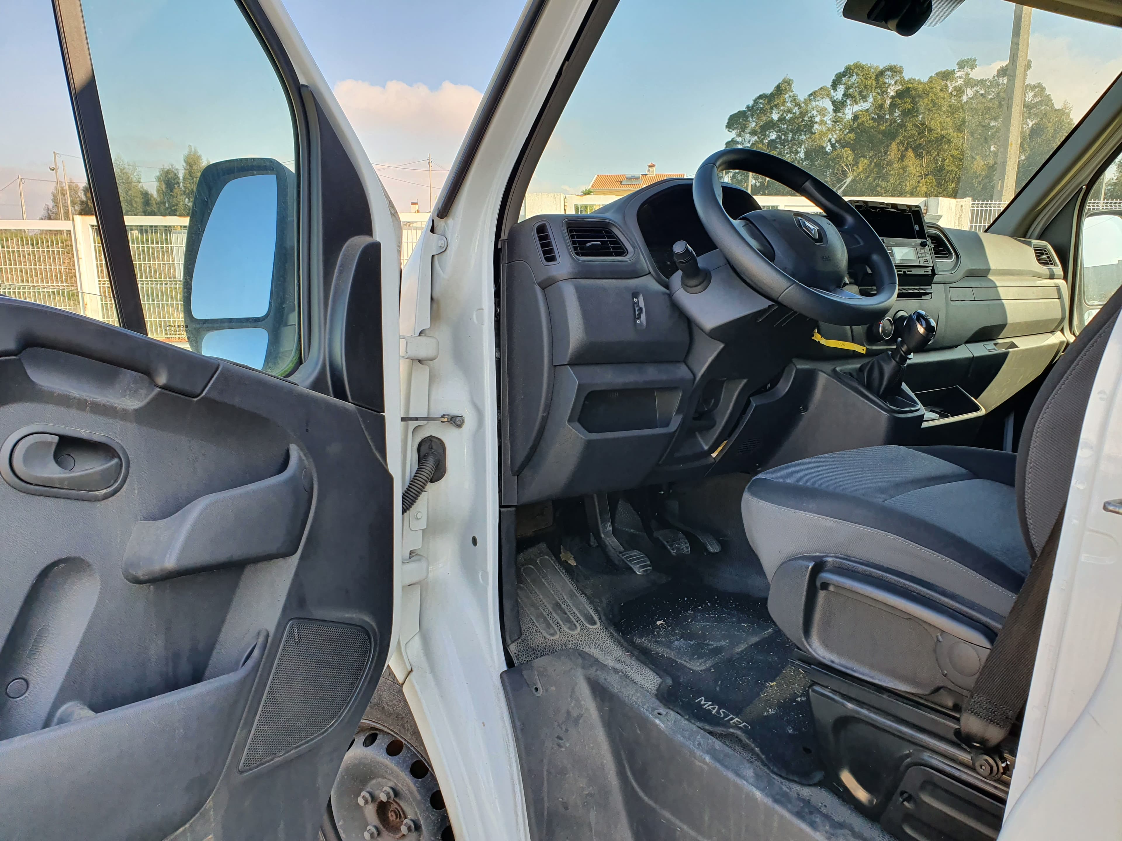 Renault Master 2.3 DCI · Ano 2020 — imagem 26