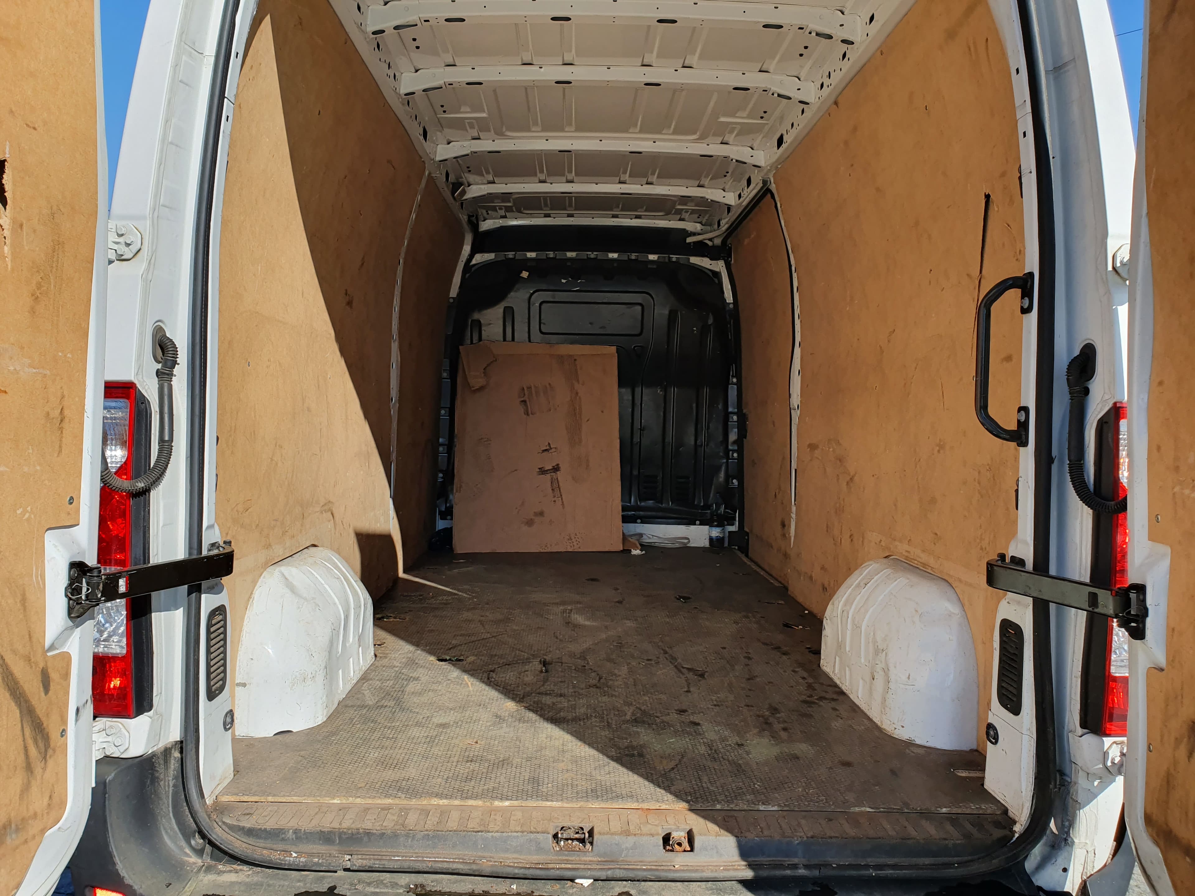 Renault Master 2.3 DCI · Ano 2020 — imagem 7
