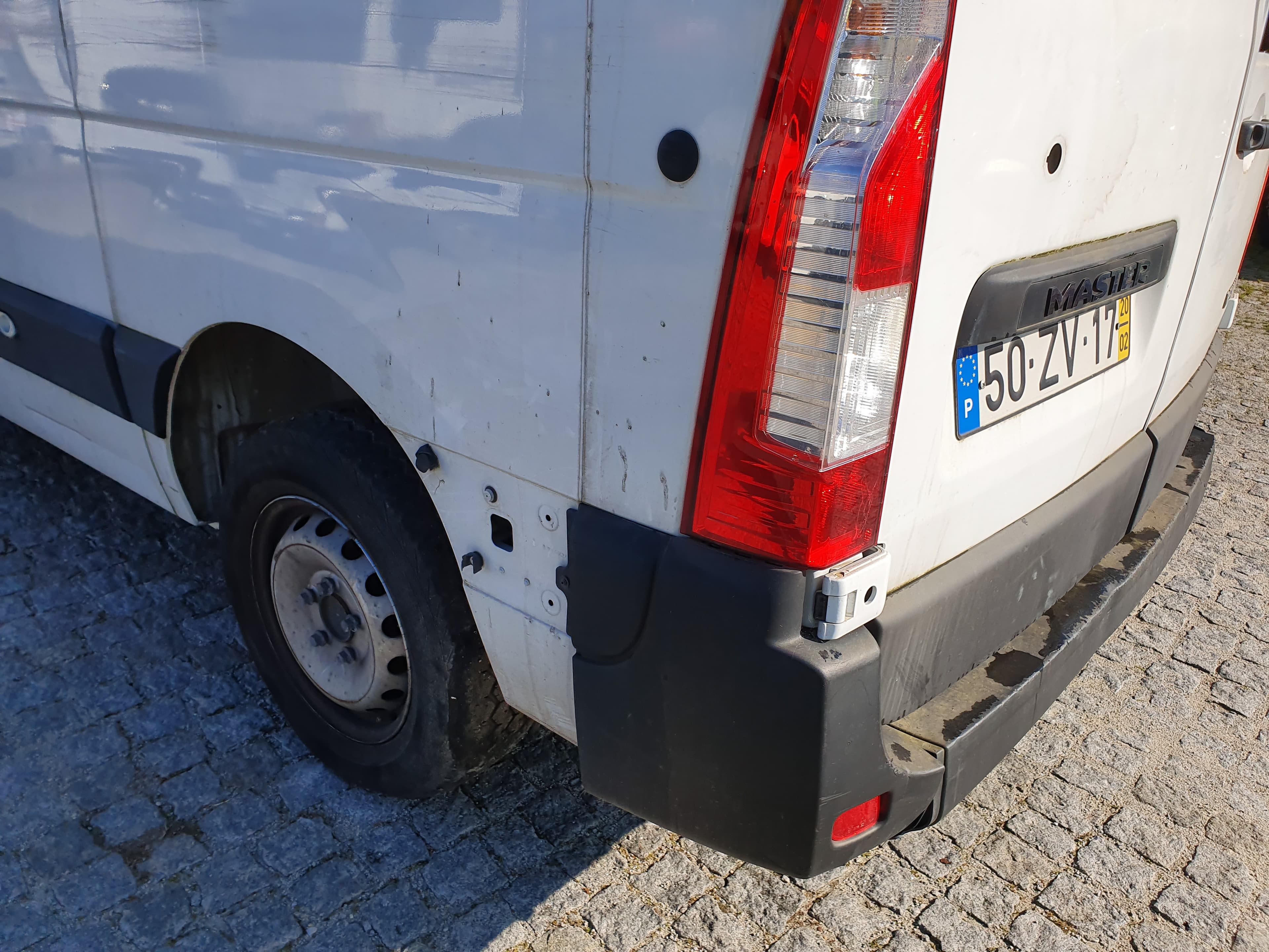 Renault Master 2.3 DCI · Ano 2020 — imagem 11