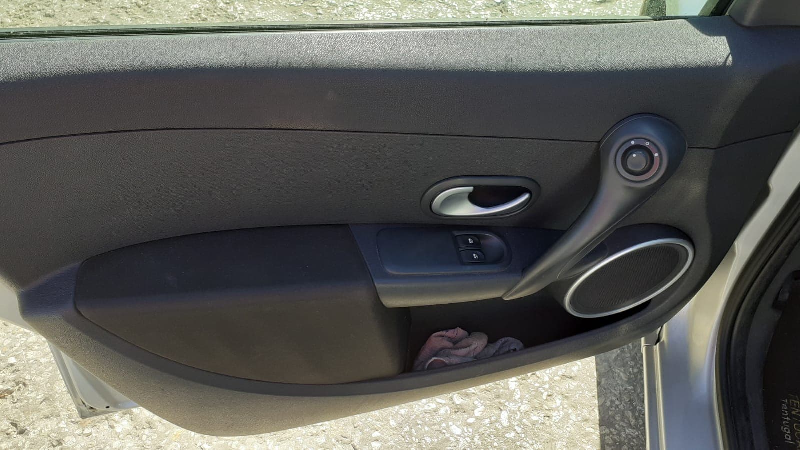 Renault Clio · Ano 2010 — imagen 28