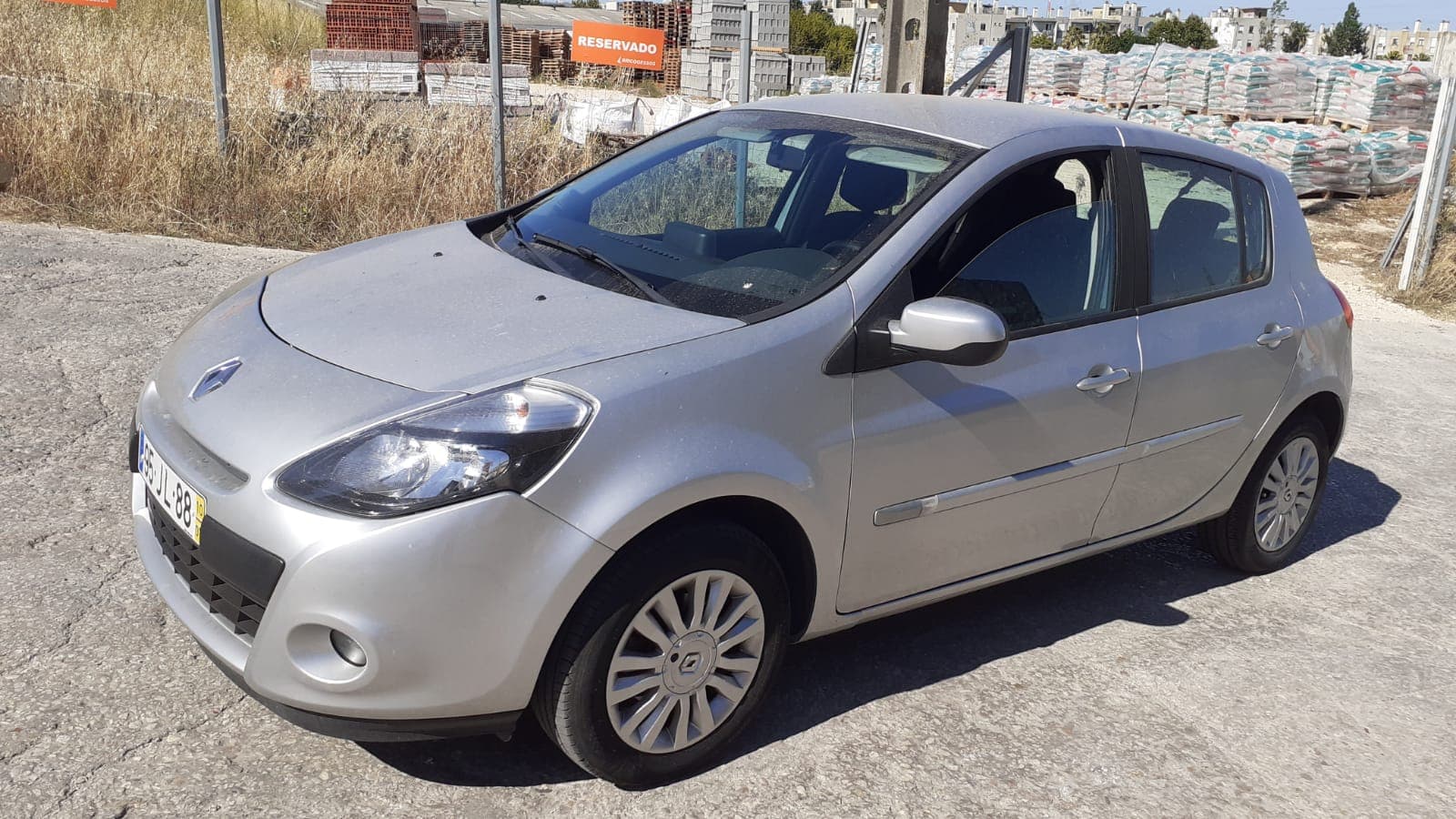 Renault Clio · Ano 2010 — imagen 3